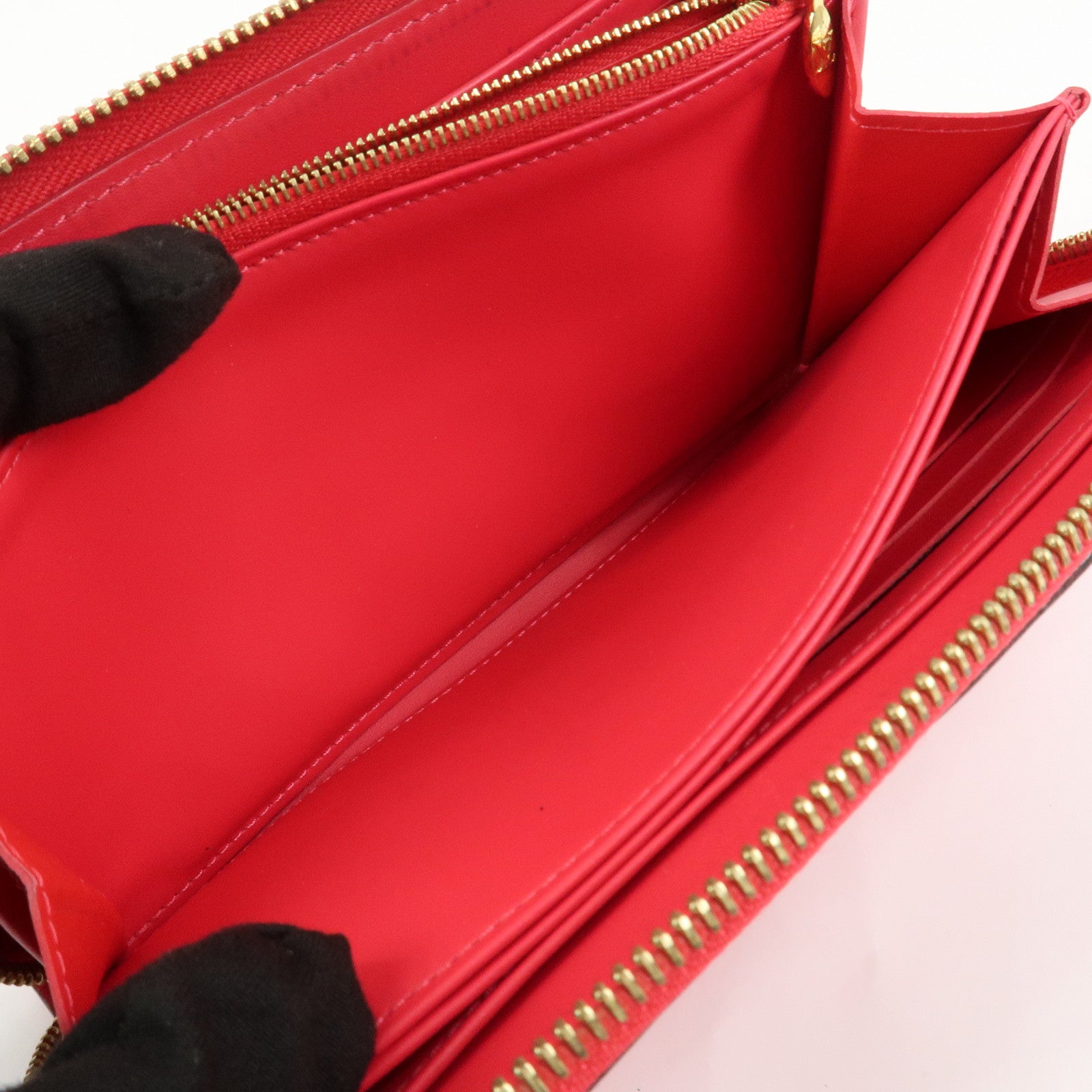 Louis Vuitton Monogram Vernis Round Zippy Wallet Hot Pink M93058