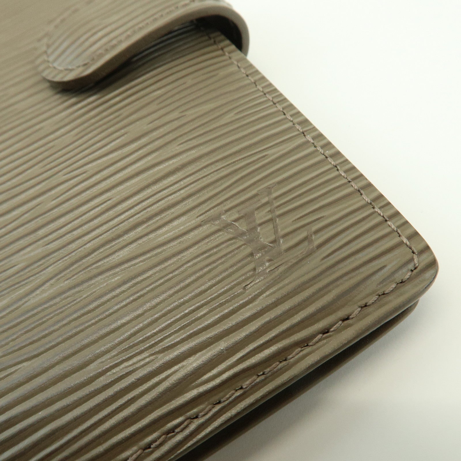 Louis Vuitton Epi Leather Agenda PM Planner Cover Pepper R2005C