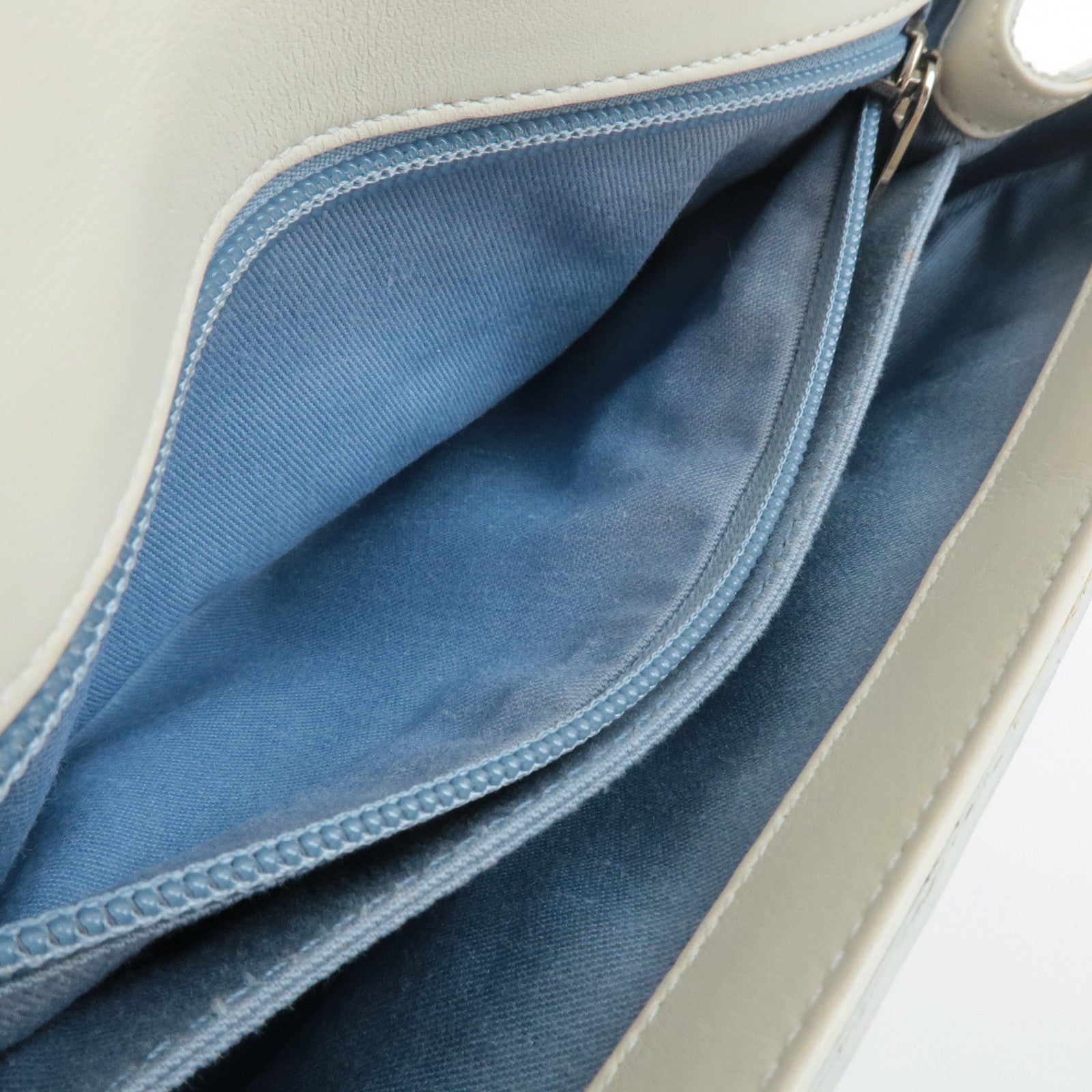 Ferragamo Gancini  Leather Shoulder Bag White Silver HDW Used