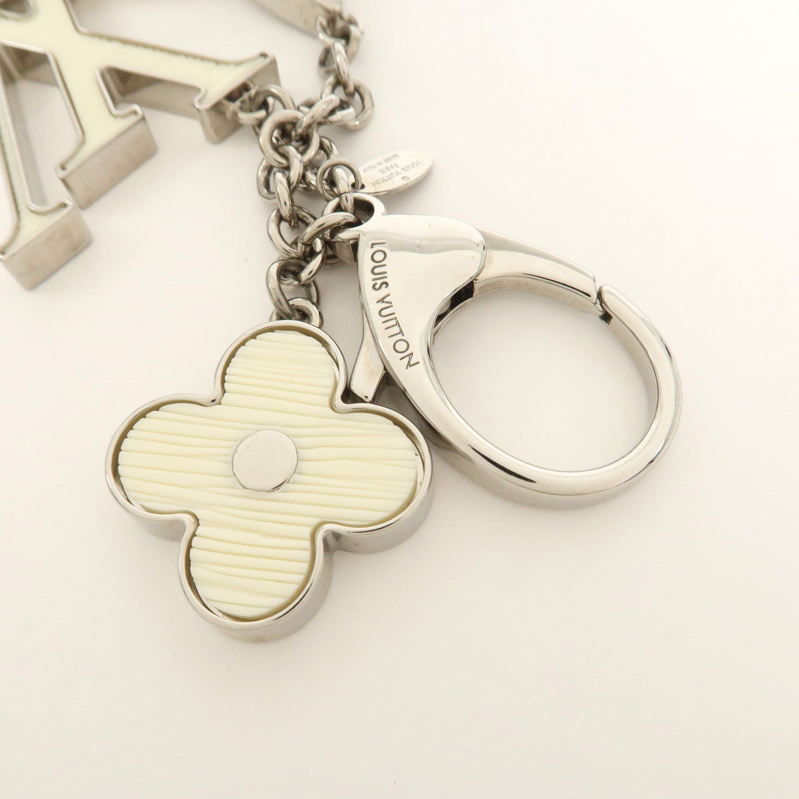 Louis Vuitton Bijoux Sac Fleur de Epi Bag Charm Silver White M65085