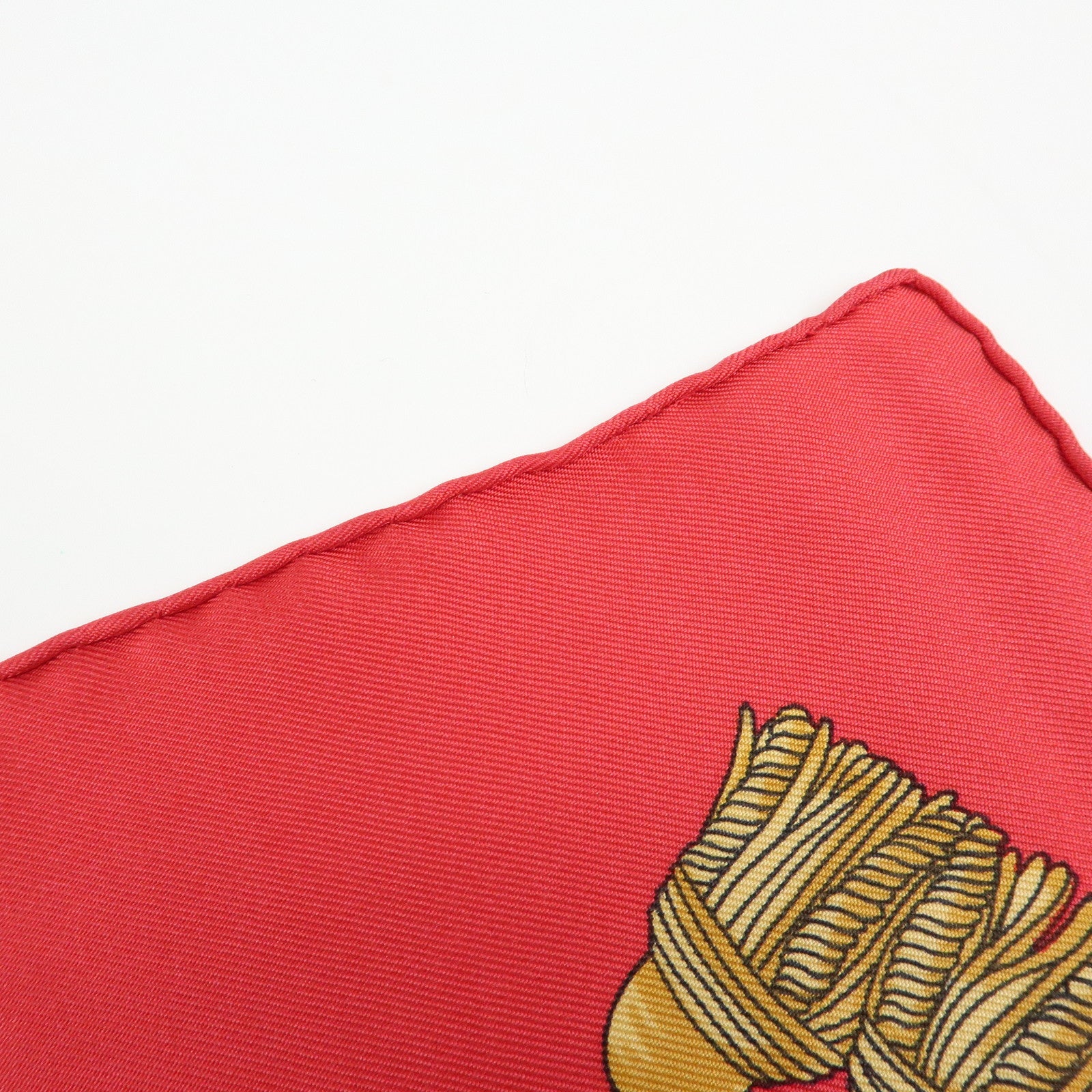 HERMES Carre 90 Silk 100% Scarf VUE DU CARROSSE DE LA GALERE White