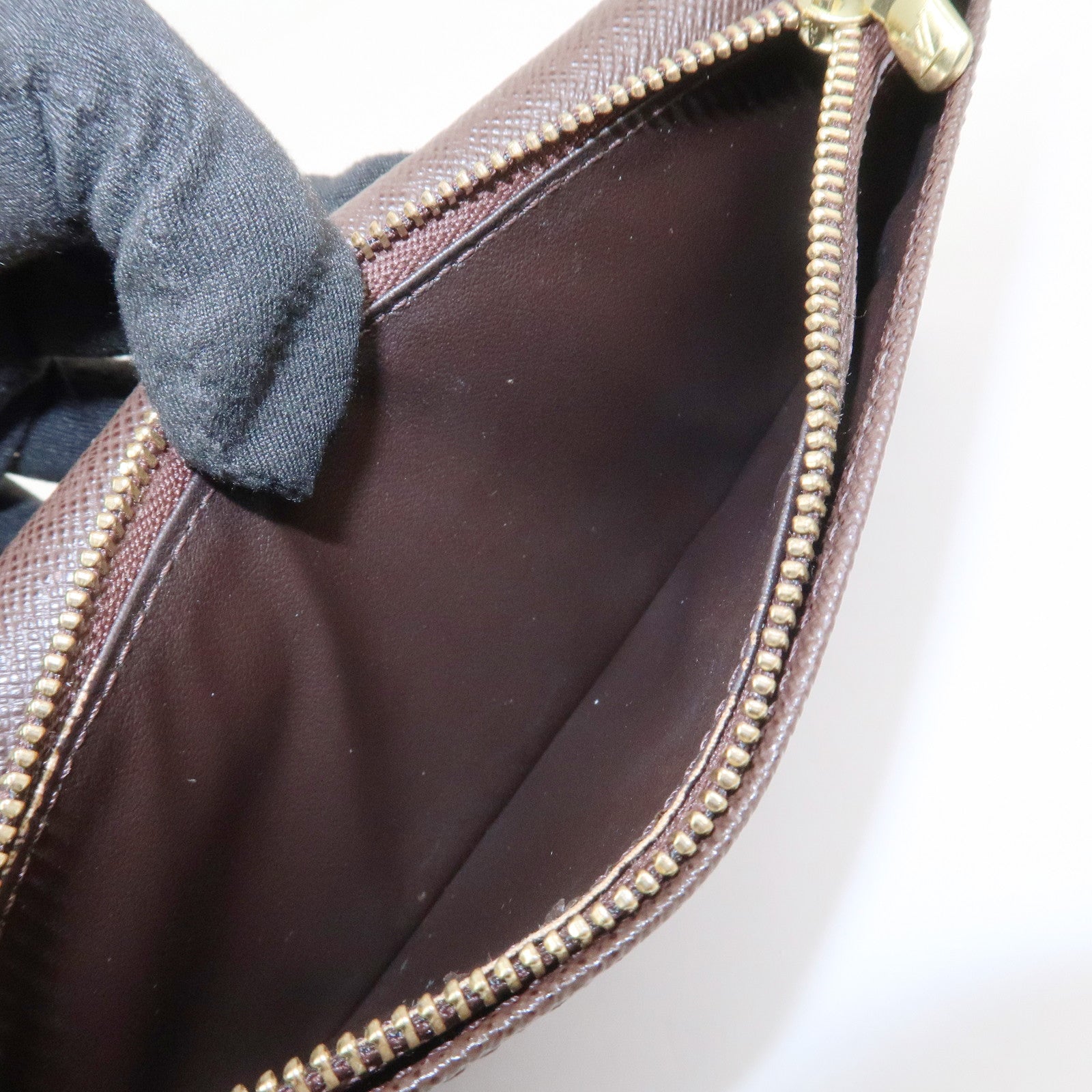 Louis Vuitton Damier Canvas Portefeuille Brazza Wallet N60017