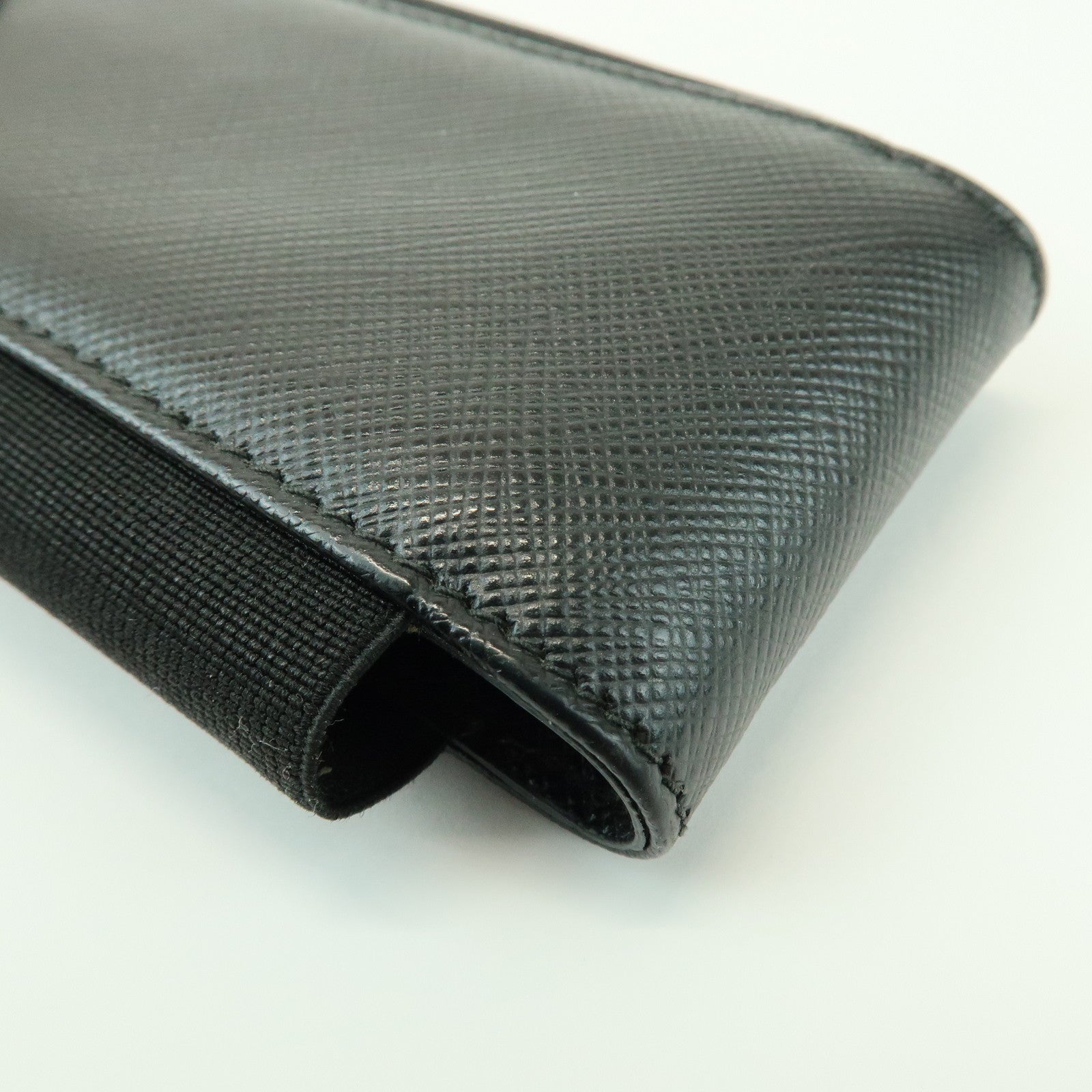 PRADA Triangle Logo Saffiano Leather Nylon Phone Case 1ZT019