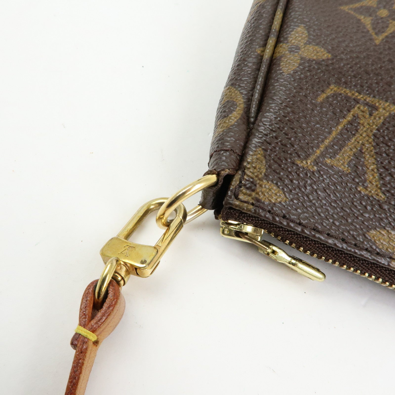 Louis Vuitton Monogram Pochette Accessoires Pouch Hand Bag M51980