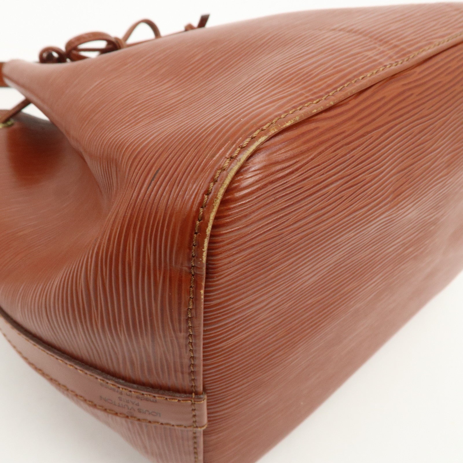 Louis Vuitton Epi Petit Noe Shoulder Bag Kenya Brown M44103
