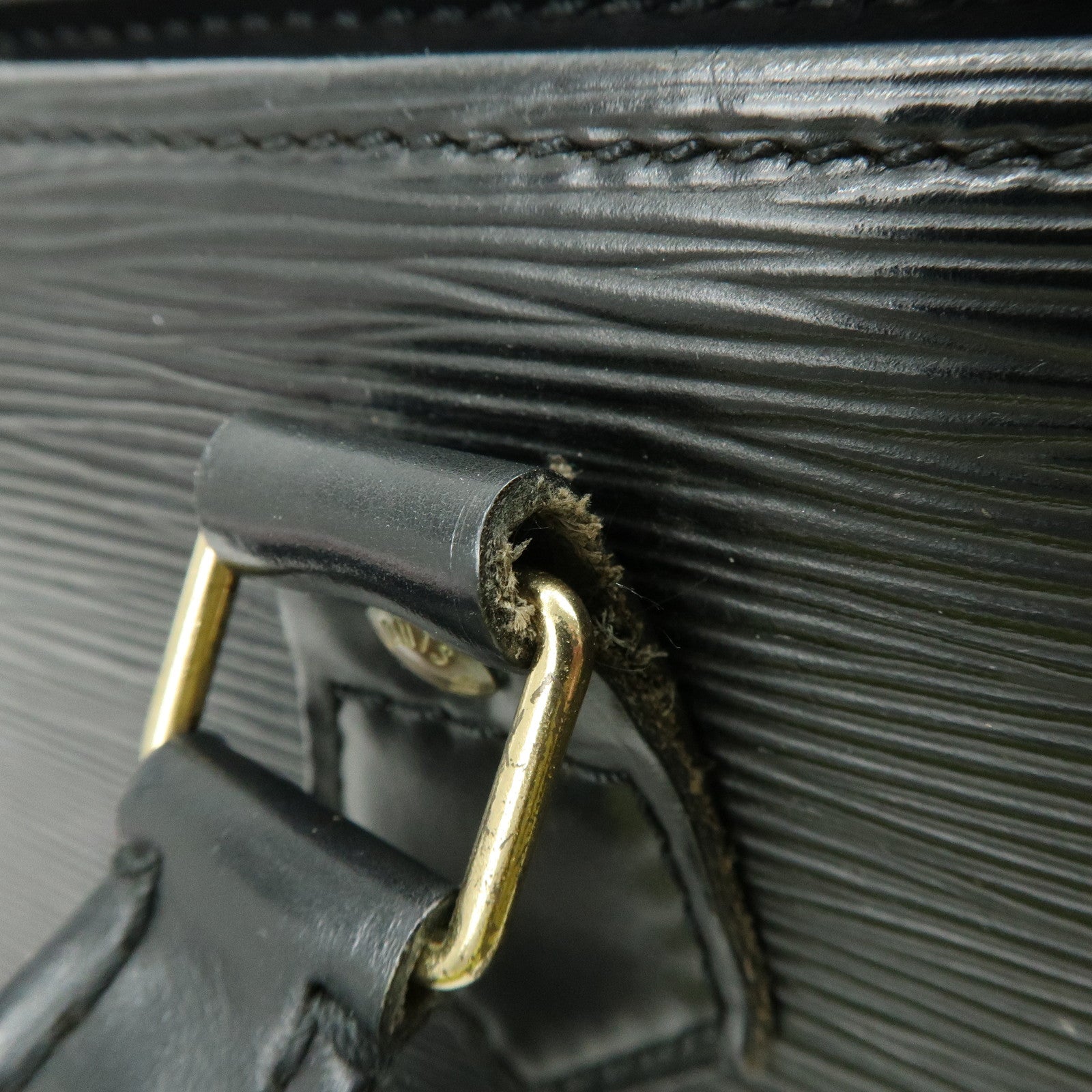 Louis Vuitton Epi Leather Sac Triangle Hand Bag Noir Black M52092