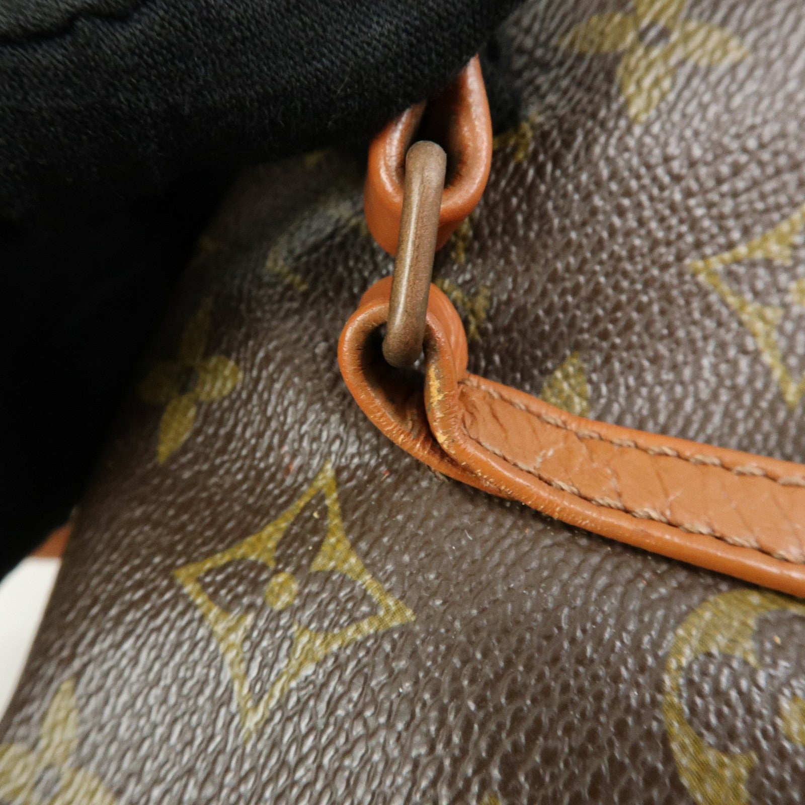 Louis Vuitton Monogram Canvas Leather Papillon 22 Hand Bag M51367