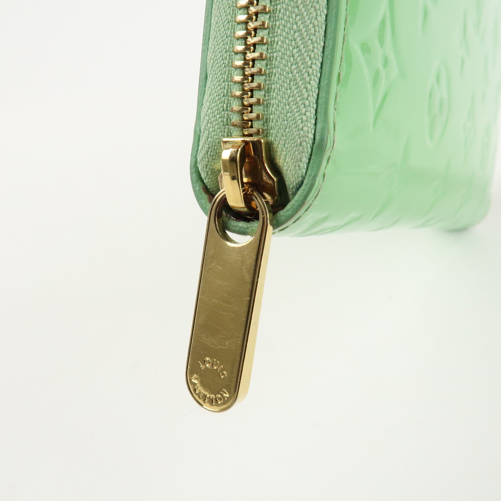 Louis Vuitton Monogram Vernis Zippy Wallet Light Green M82065 Used