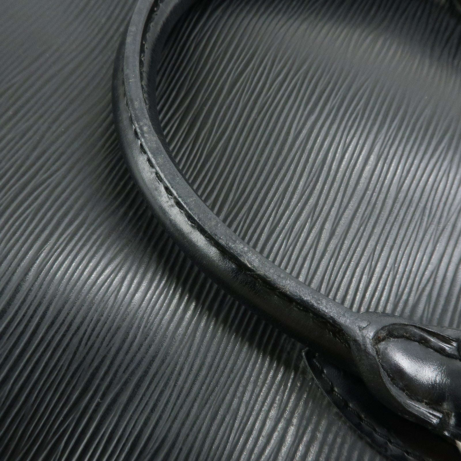 Louis Vuitton Epi Leather Lock It Hand Bag Noir M42292