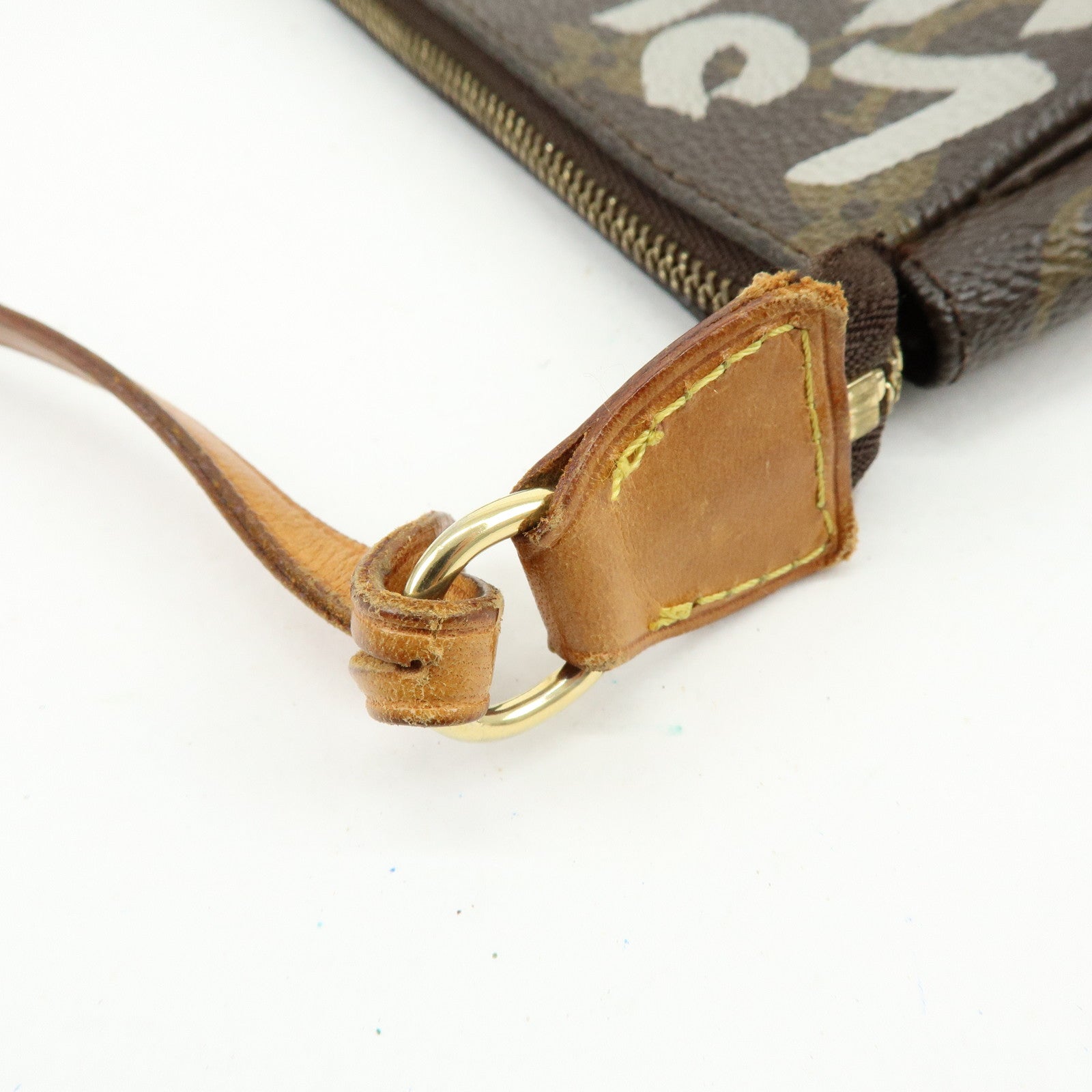 Louis Vuitton Monogram Graffiti Pochette Accessoires Pouch M92192