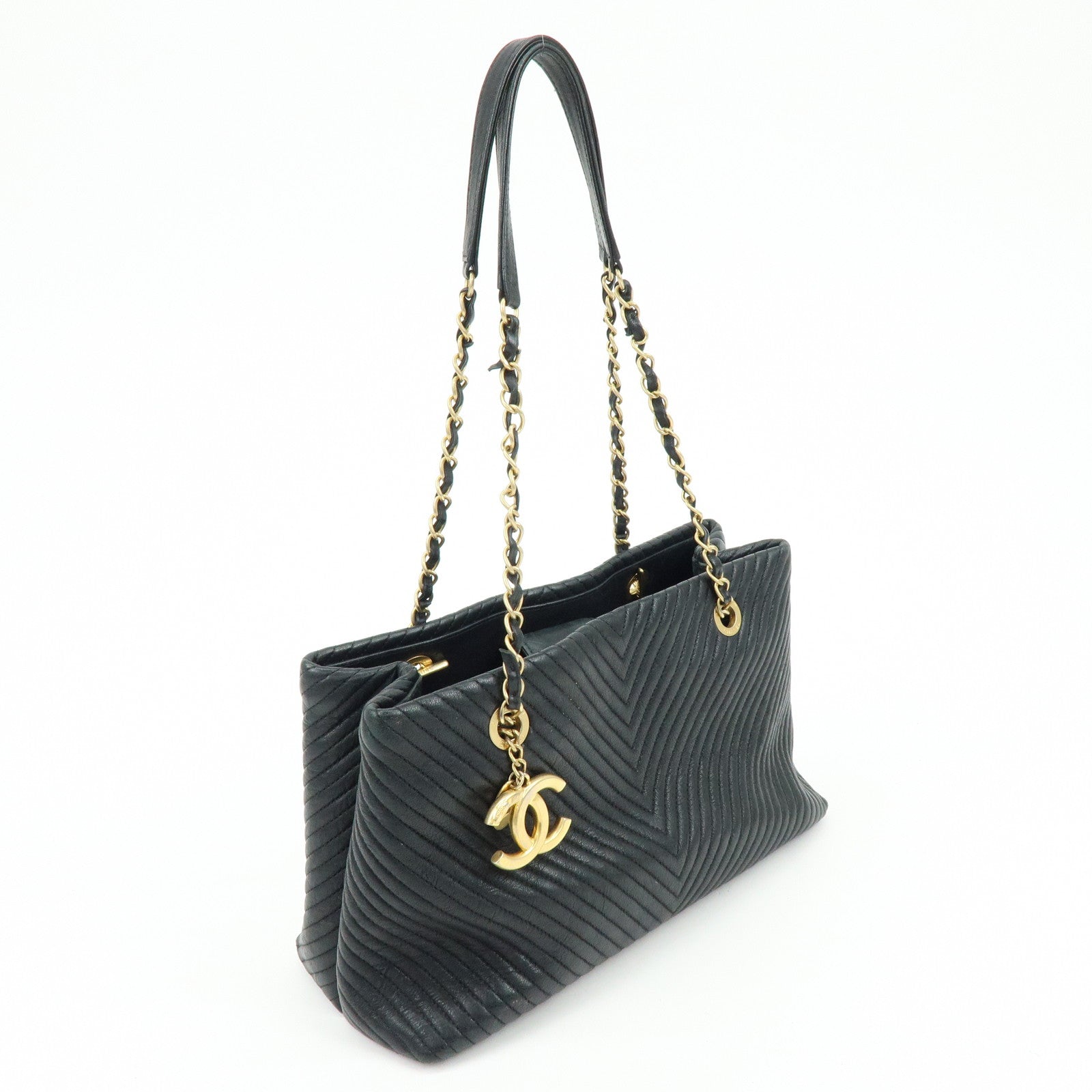 CHANEL Chevron Calf Leather Shoulder Bag Tote Bag Black