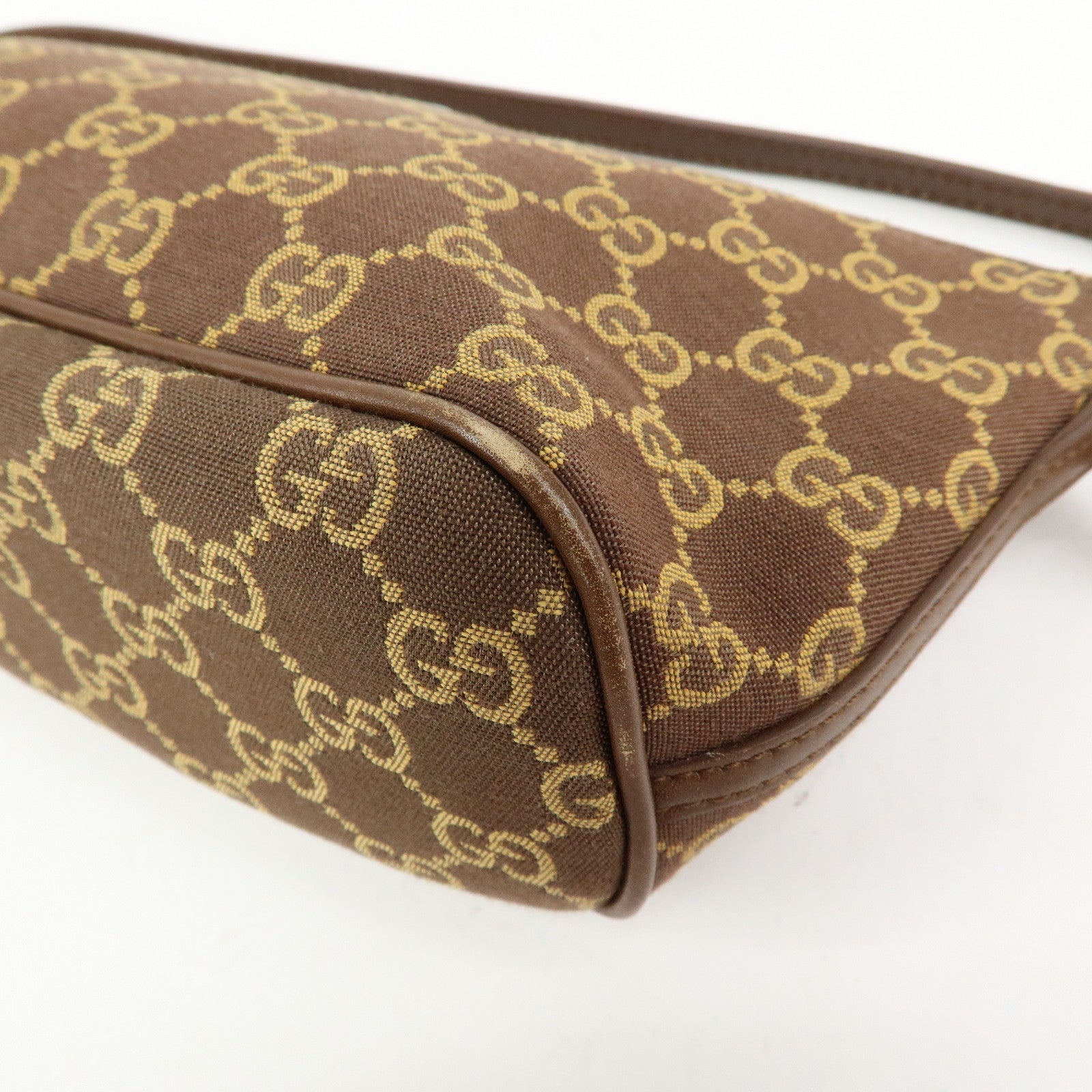 GUCCI Boat Bag GG Canvas Accessory Pouch Hand Bag Brown 039.1103