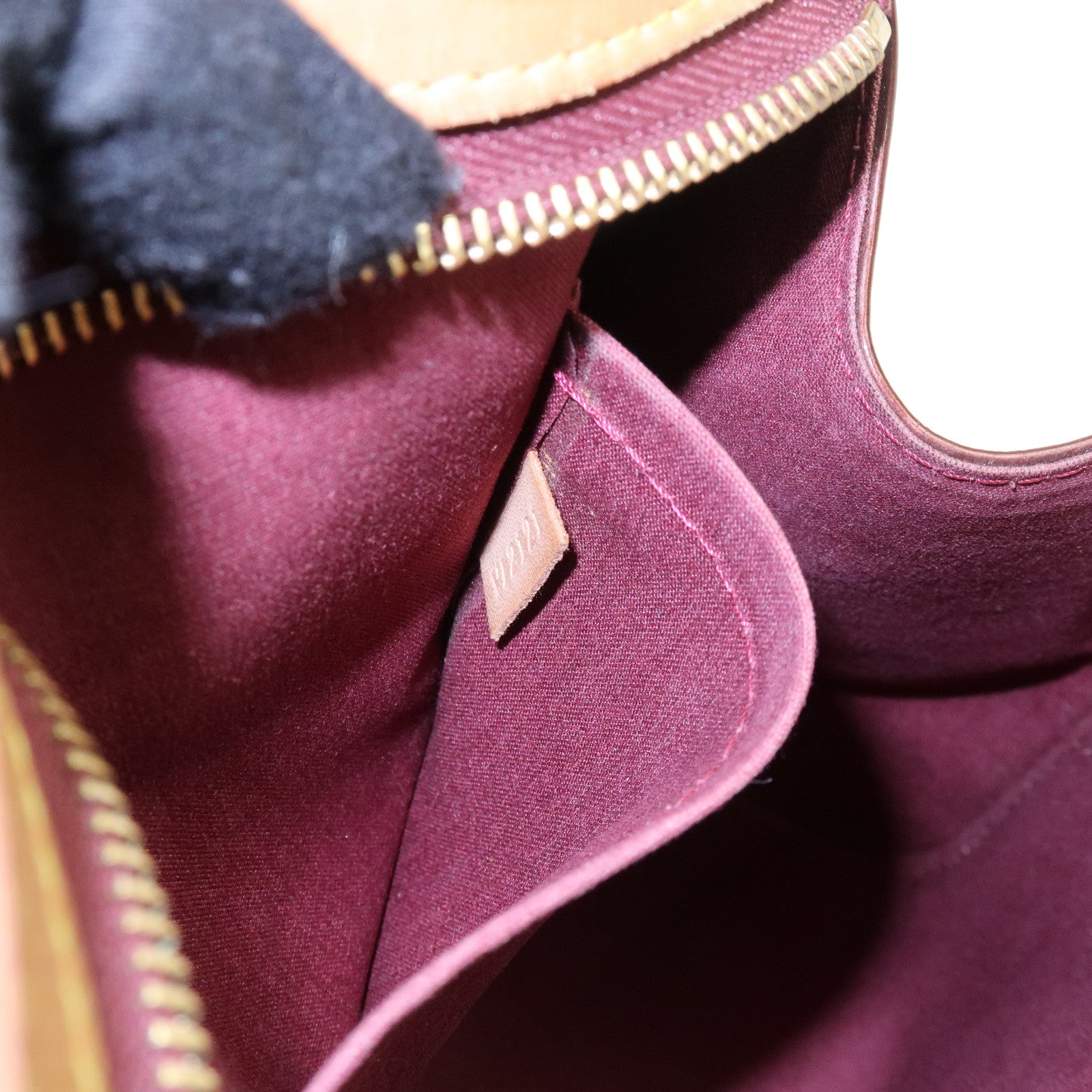 Louis Vuitton Monogram Vernis Brea MM 2Way Shoulder Bag M91690