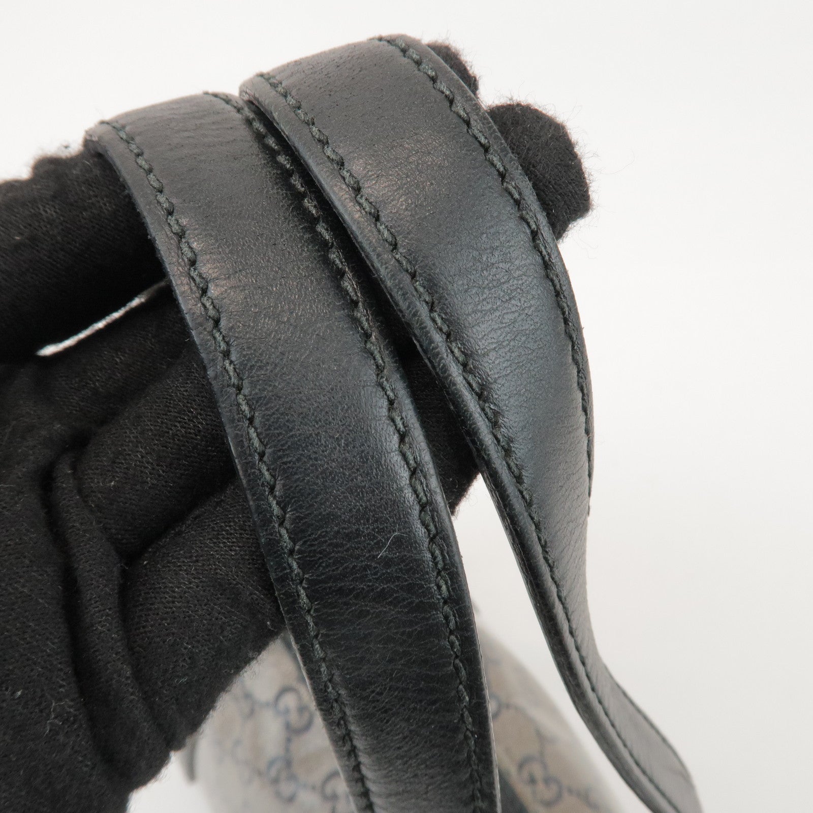 GUCCI GG Crystal Leather Boston Bag Hand Bag Silver Black 257289