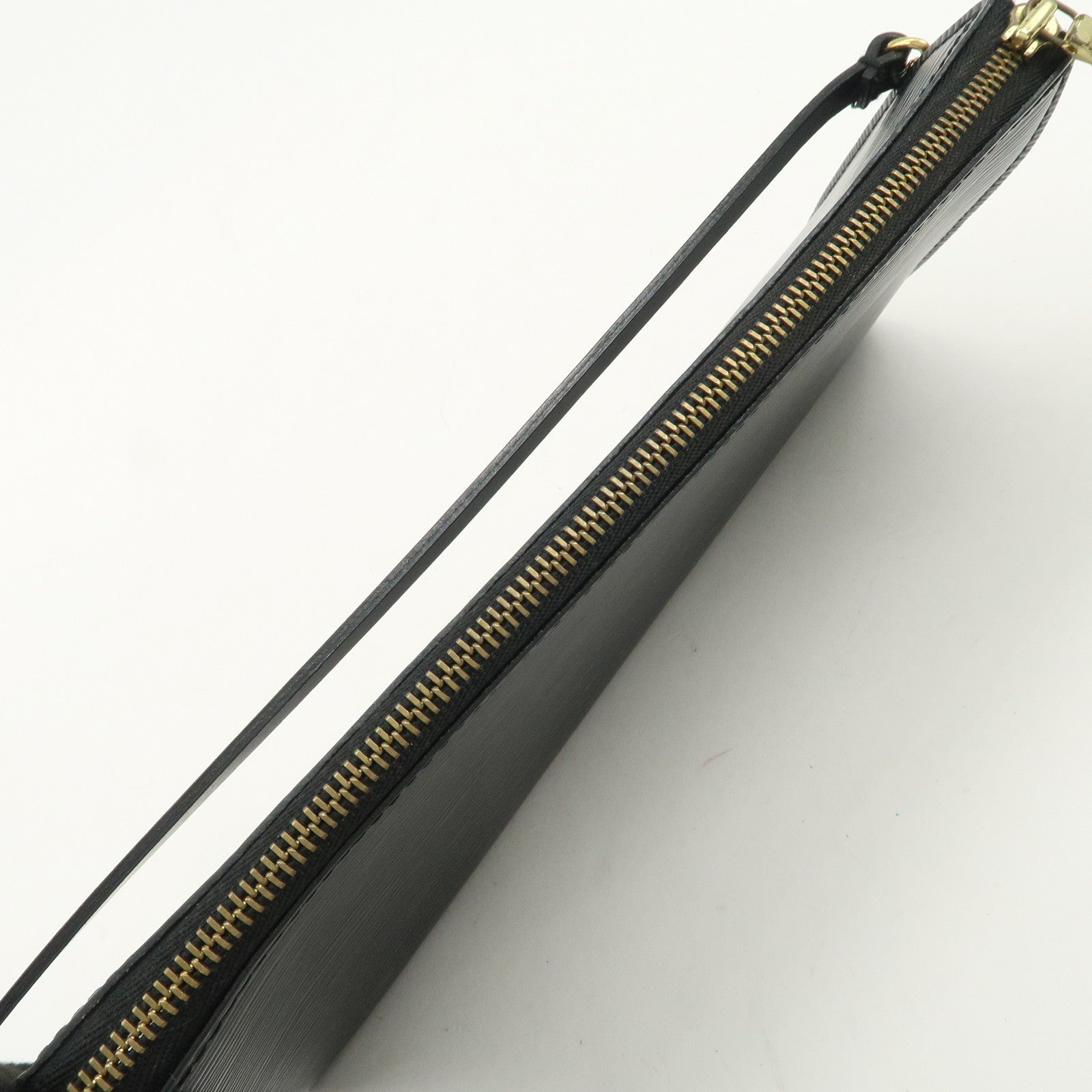 Louis Vuitton Epi Pochette Accessoires Hand Bag Noir M52942