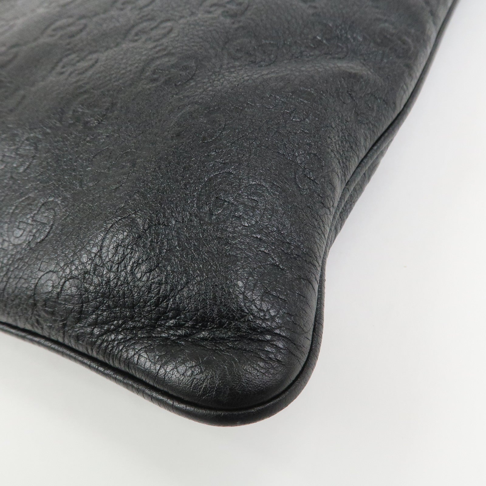 GUCCI Guccissima Leather Shoulder Bag Crossbody Bag Black 201446