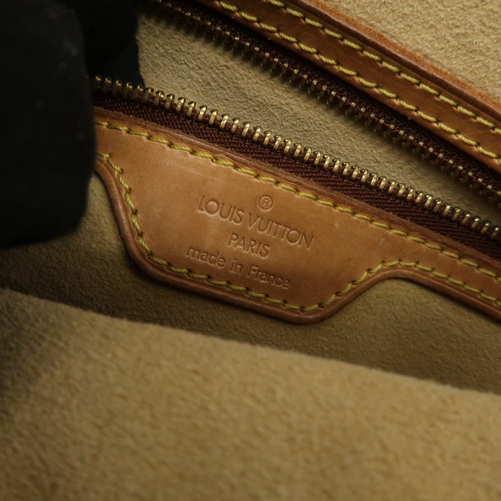 Louis Vuitton Monogram Looping GM Shoulder Bag Bown M51145