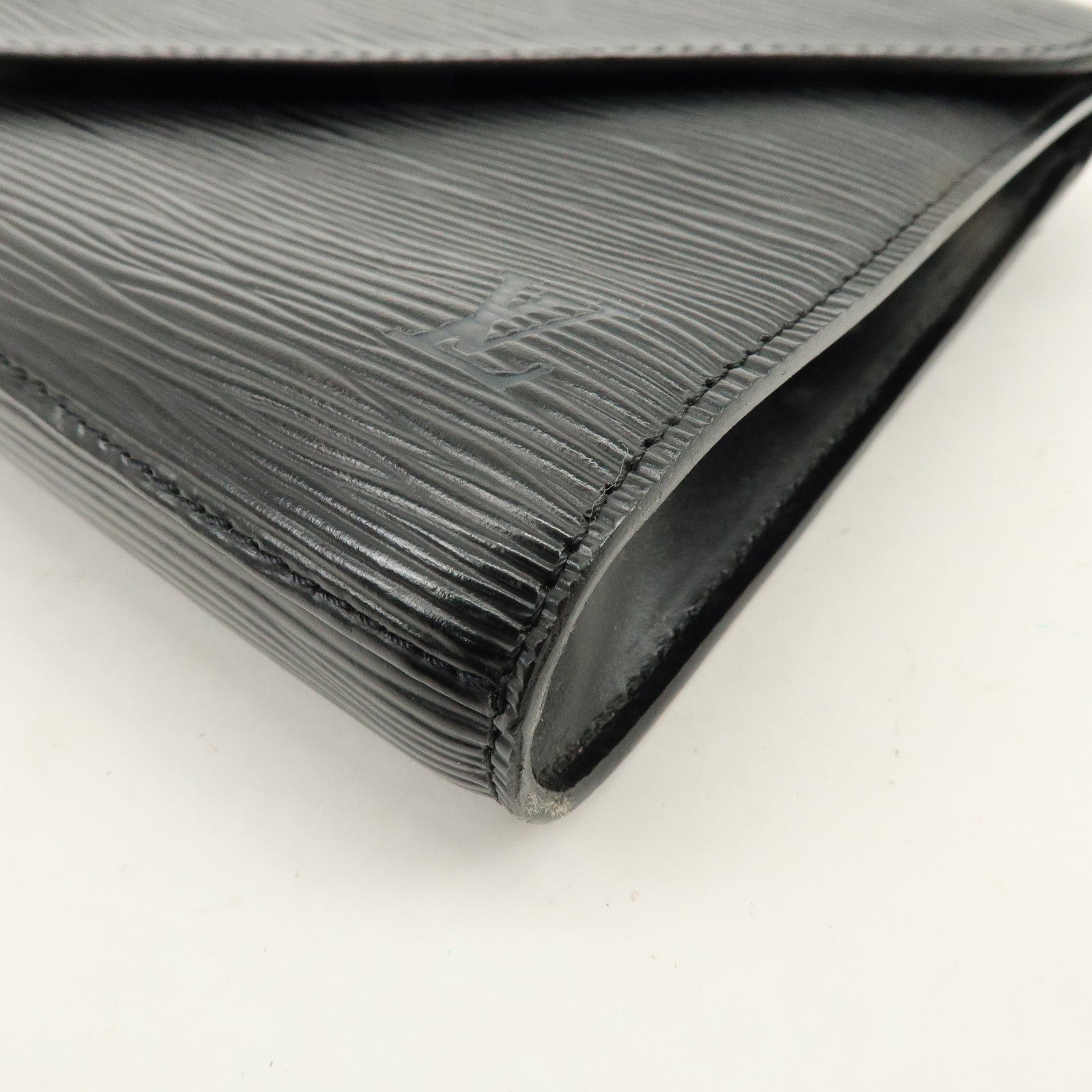 Louis Vuitton Epi Art Deco Clutch Bag Noir Black M52632