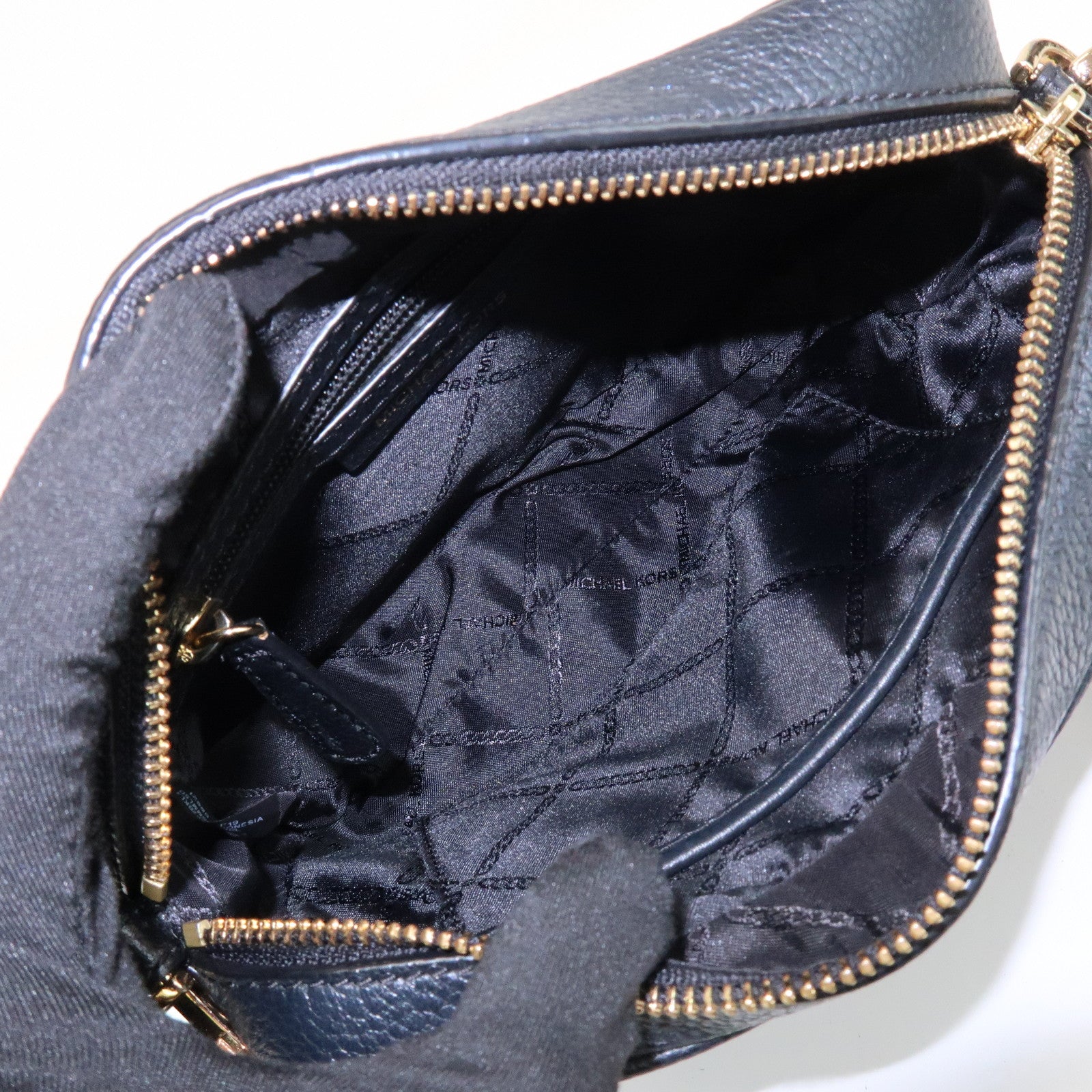 MICHAEL KORS Logo Leather Shoulder Bag Crossbody Bag Black