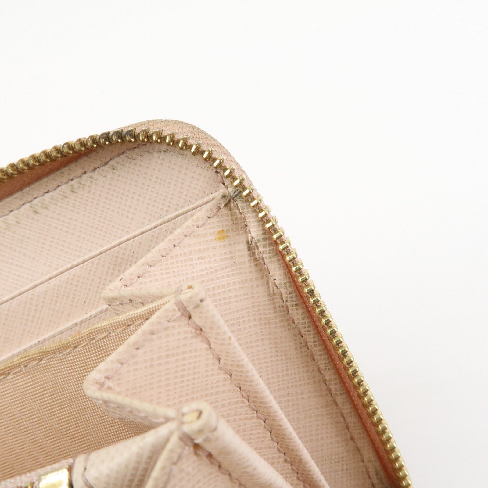 Ferragamo Set of 2 wallet Gancini Vara Emboss Leather Black Pink