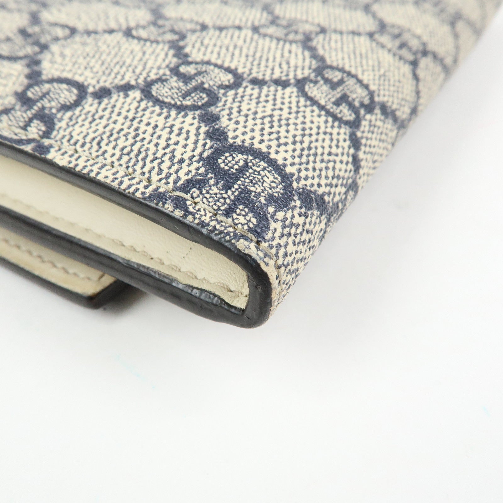 GUCCI GG Supreme Leather Flap Long Wallet Navy Beige 410100