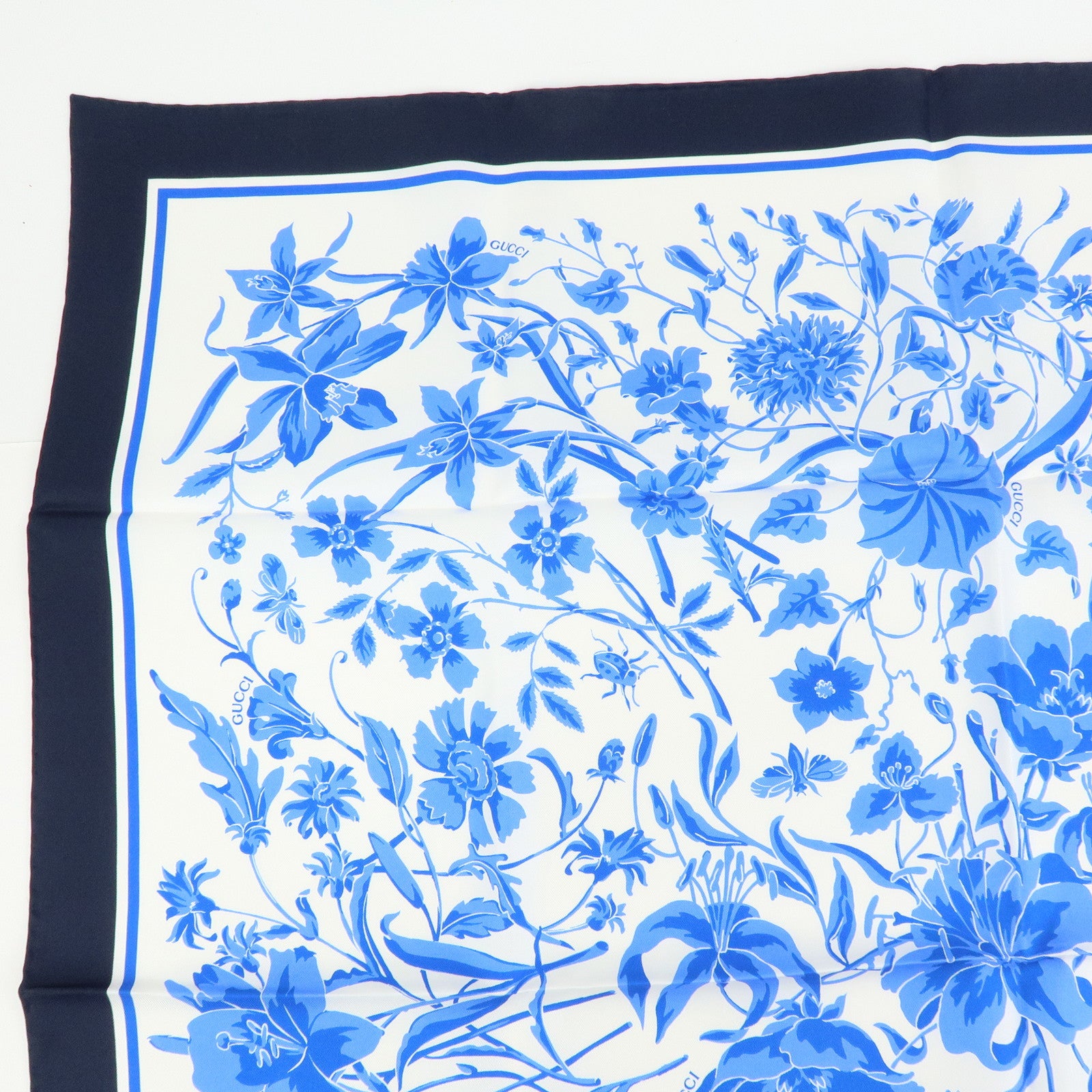 GUCCI Flora Silk 100% Scarf Flower Print Blue Navy White 786252
