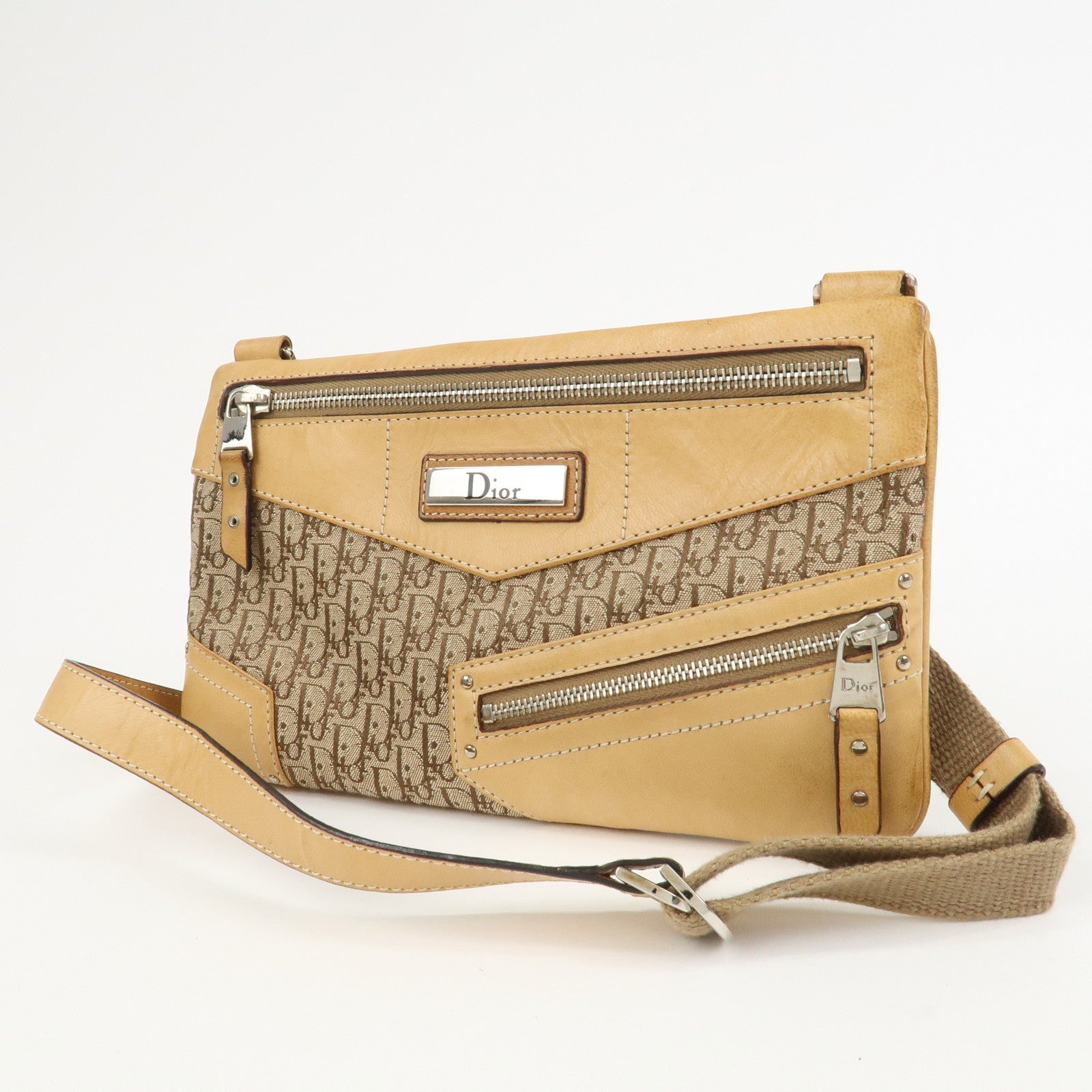 Christian Dior Street Chic Trotter Shoulder Bag Crossbody Bag Brown