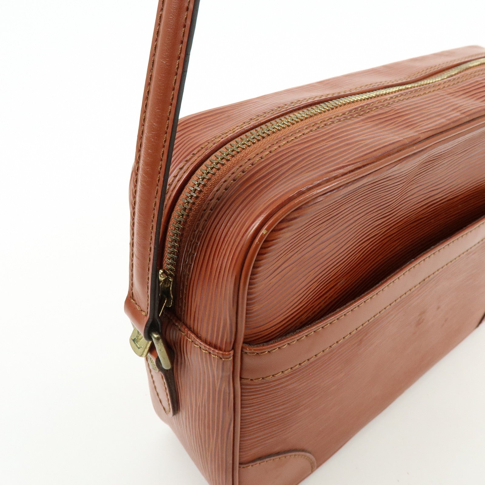 Louis Vuitton Epi Trocadero 24 Shoulder Crossbody Bag Brown M52313