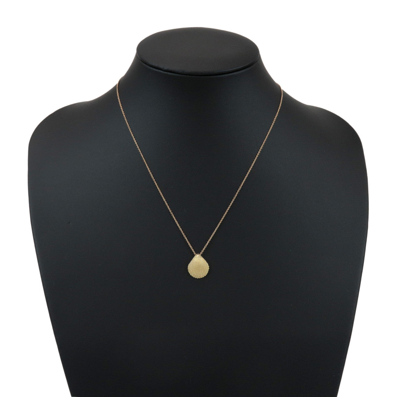 Tiffany & Co Shell Charm Pendant Necklace K18 750YG Yellow Gold