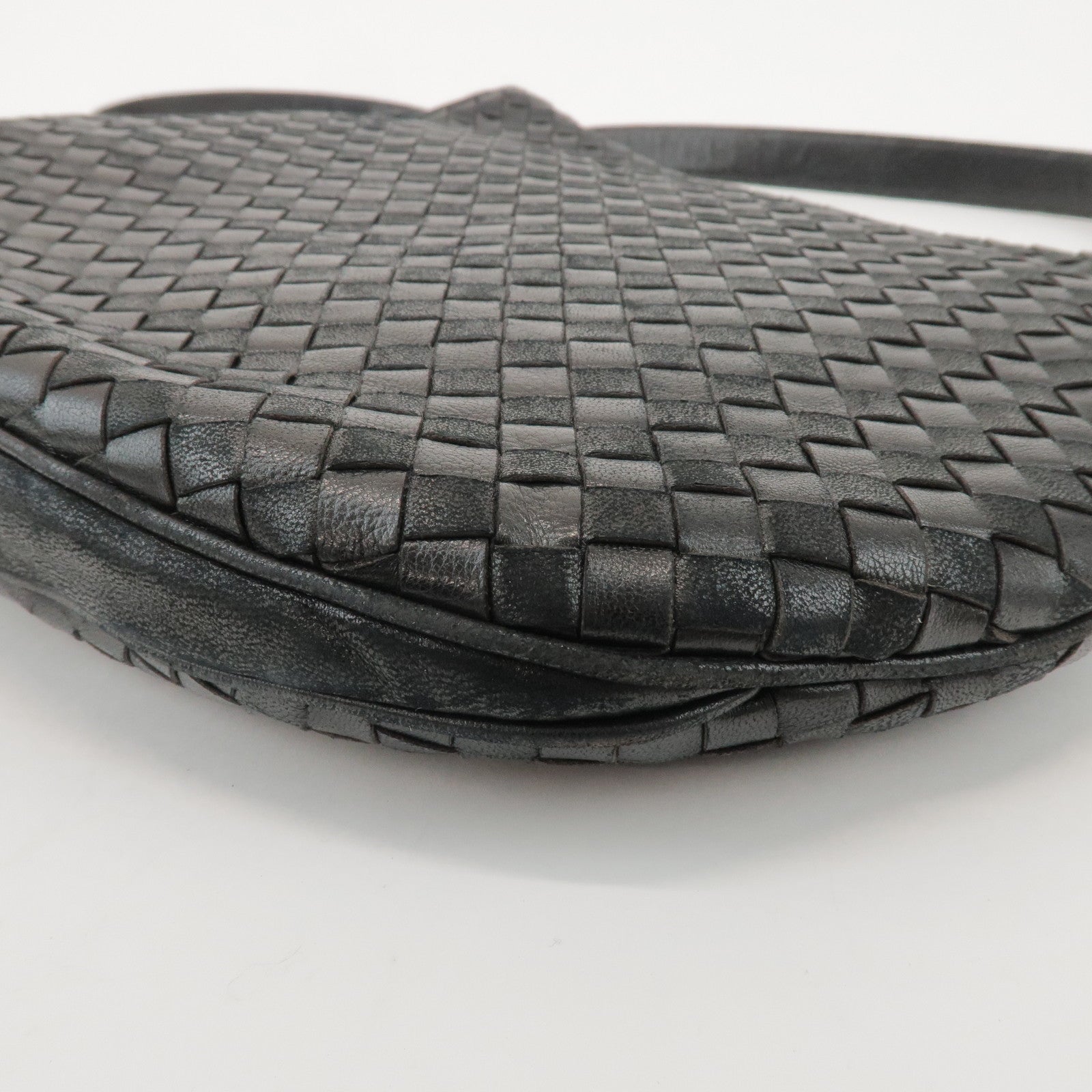 BOTTEGA VENETA Intrecciato Leather Shoulder Bag Black 105001