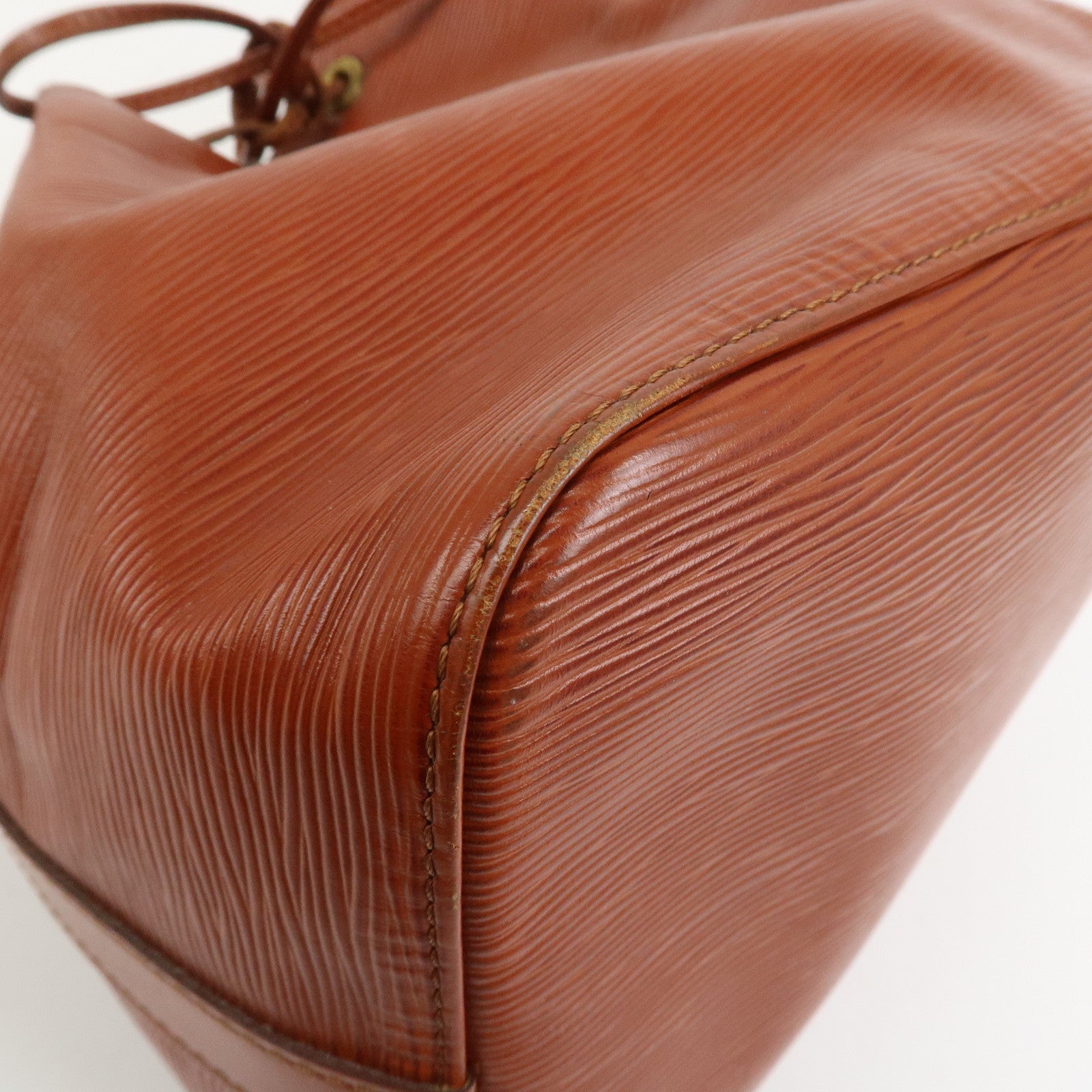 Louis Vuitton Epi Petit Noe Shoulder Bag Kenya Brown M44103