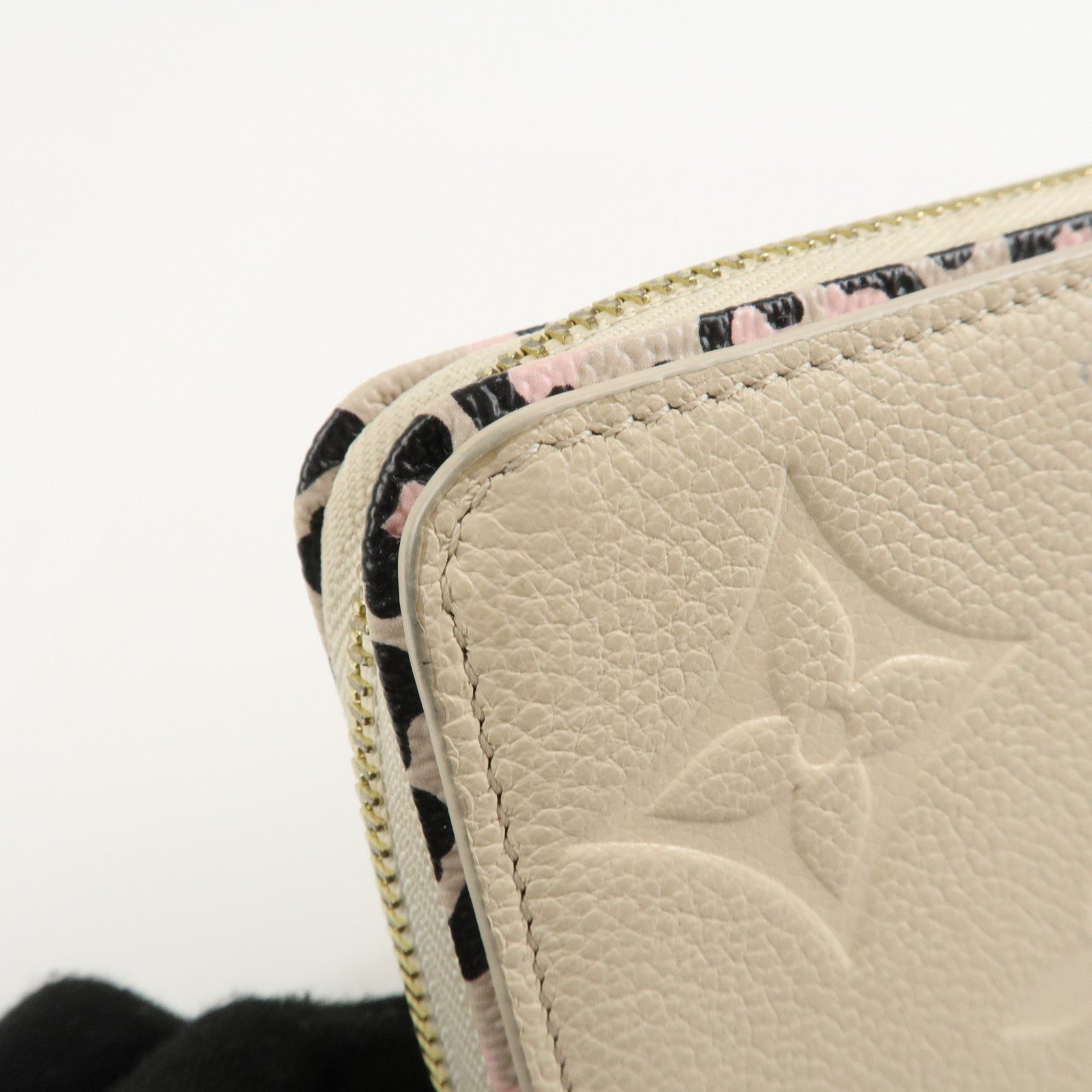 Louis Vuitton Monogram Empriente Wild At Heart Zippy Wallet M80685 Used
