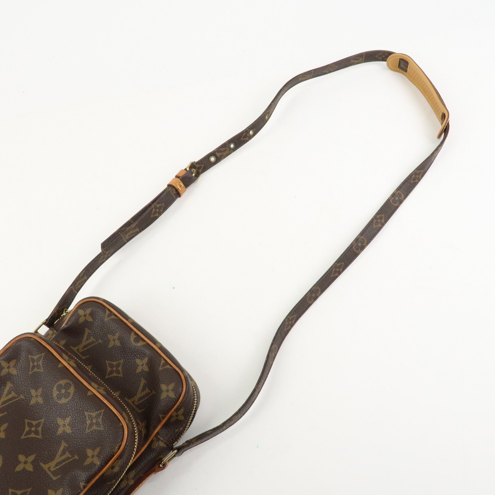 Louis Vuitton Monogram Amazone Shoulder Bag Crossbody Bag M45236