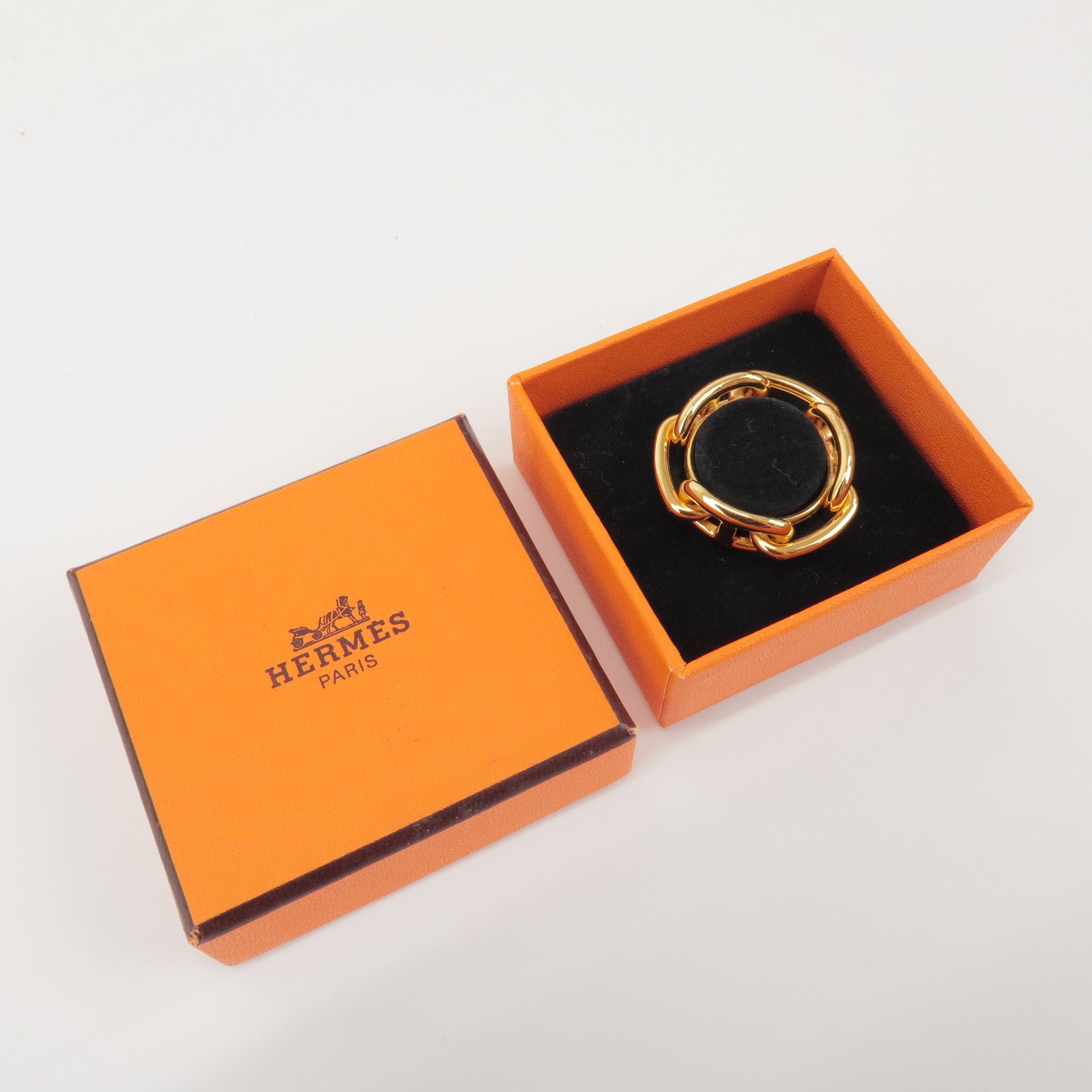 HERMES Metal Chaine d’Ancre Scarf Ring Gold