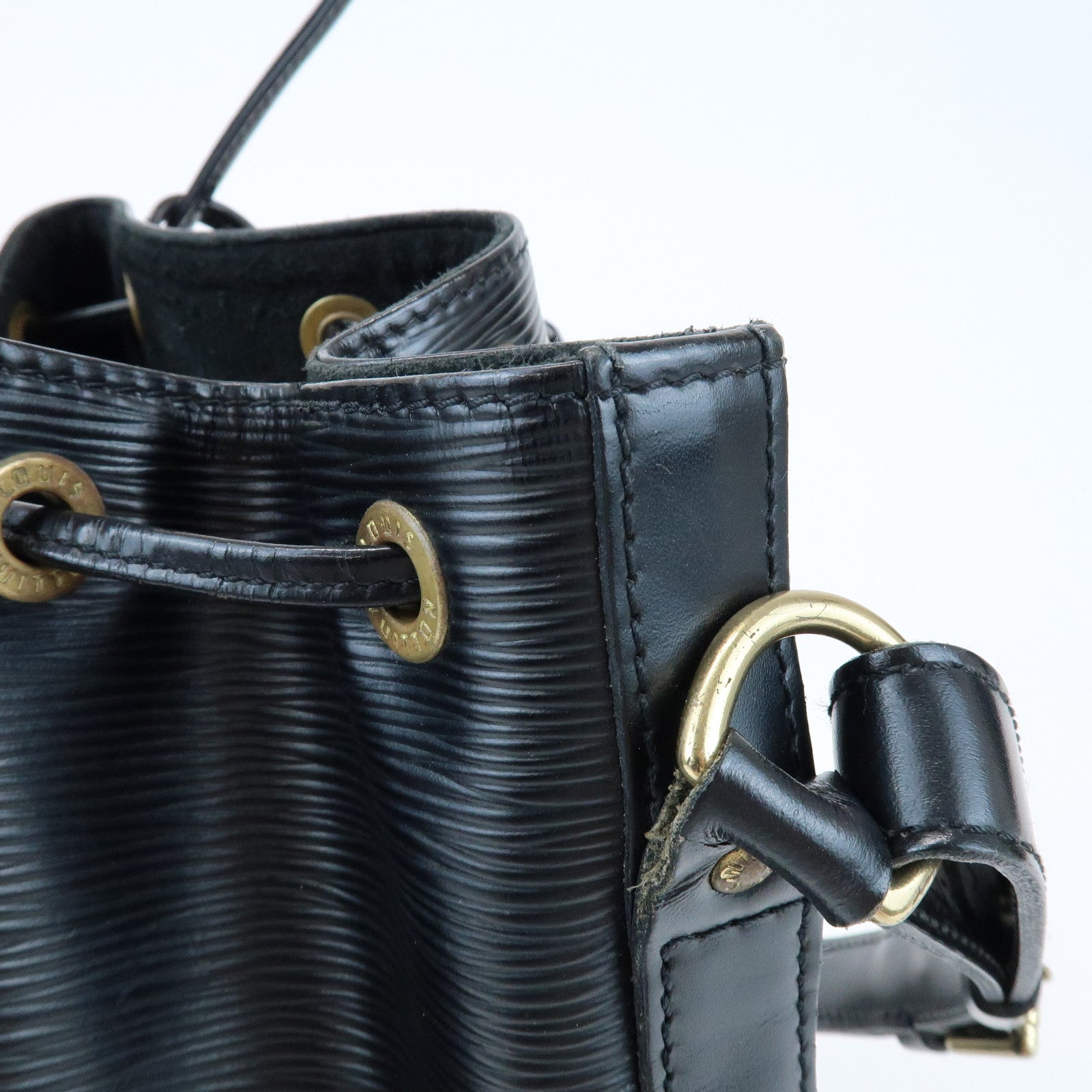 Louis Vuitton Epi Petit Noe Shoulder Bag Noir Black M59012