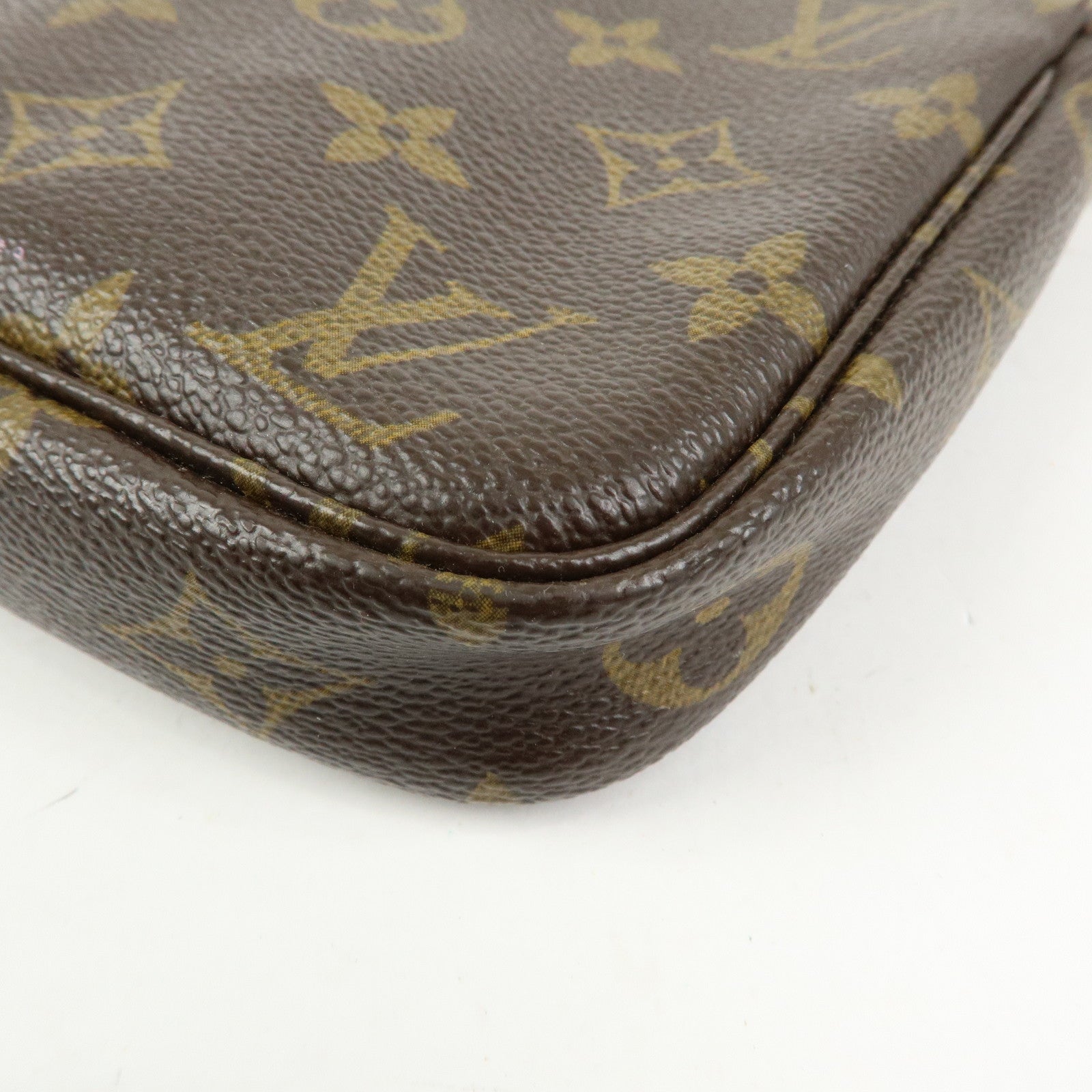 Louis Vuitton Monogram Pochette Accessoires Pouch Hand Bag M51980