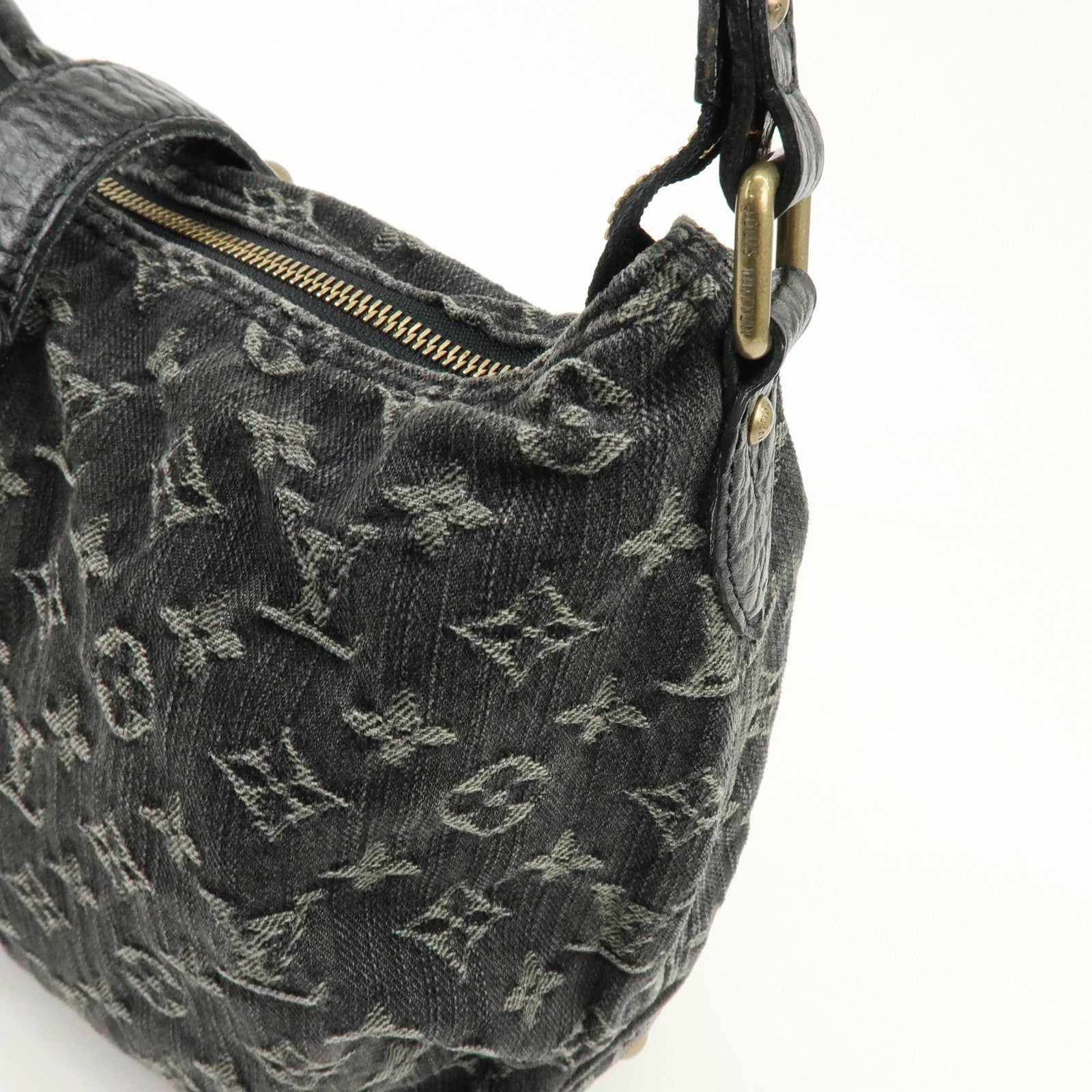 Louis Vuitton Monogram Denim Slightly Shoulder Bag Noir M95835