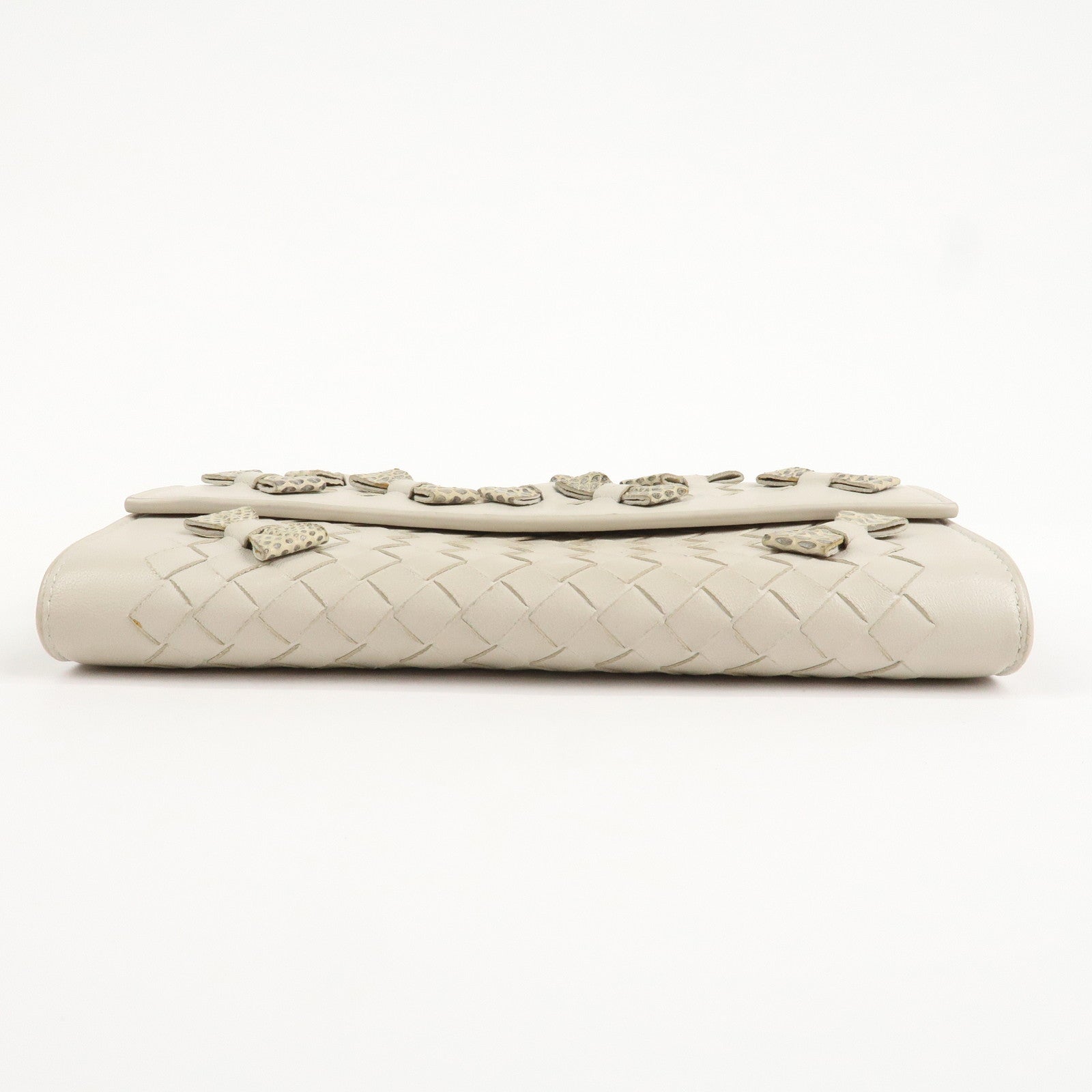 BOTTEGA VENETA Intrecciato Leather Long Wallet Ribbon Ivory Used