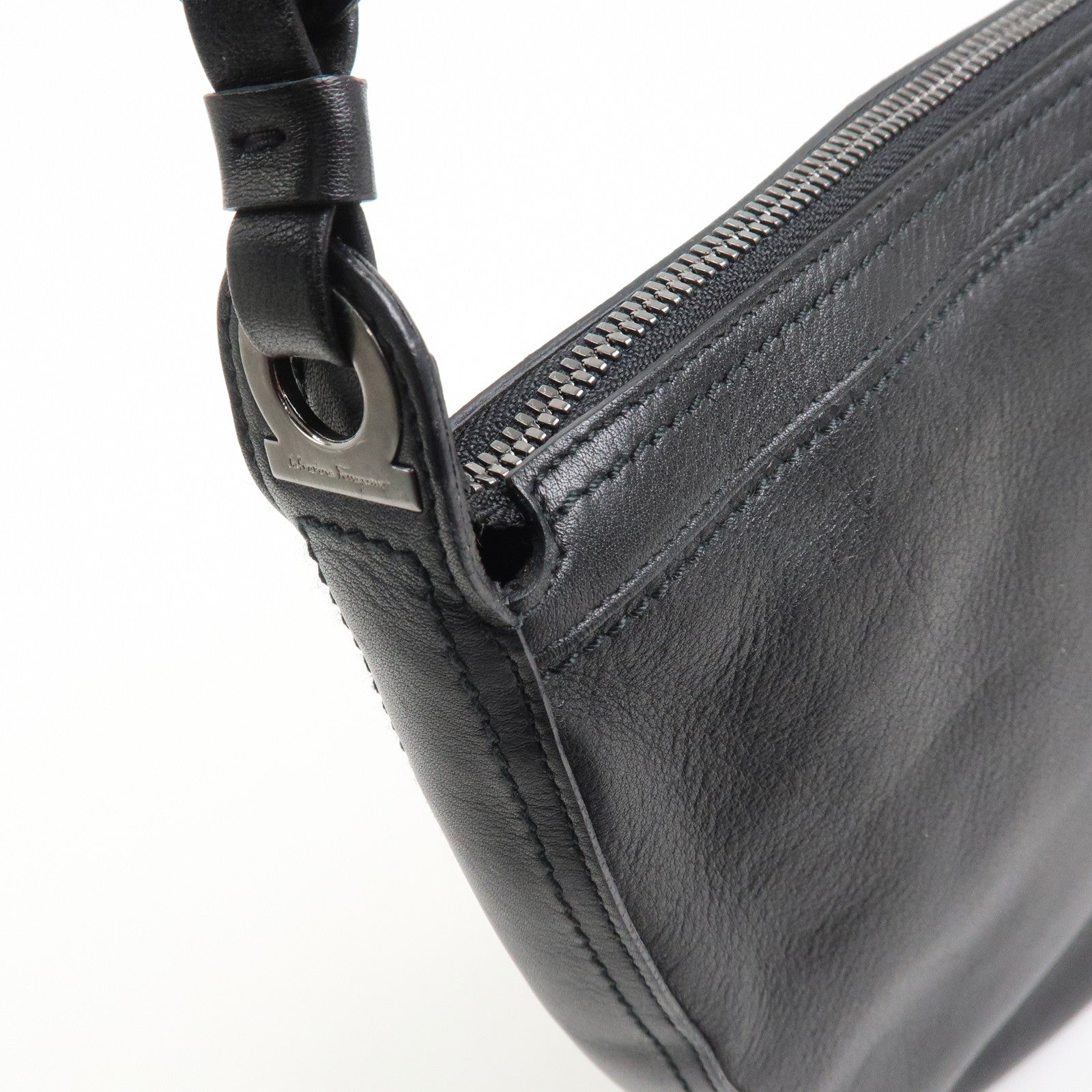 Ferragamo Gancini Leather Shoulder Bag Hand Bag Black