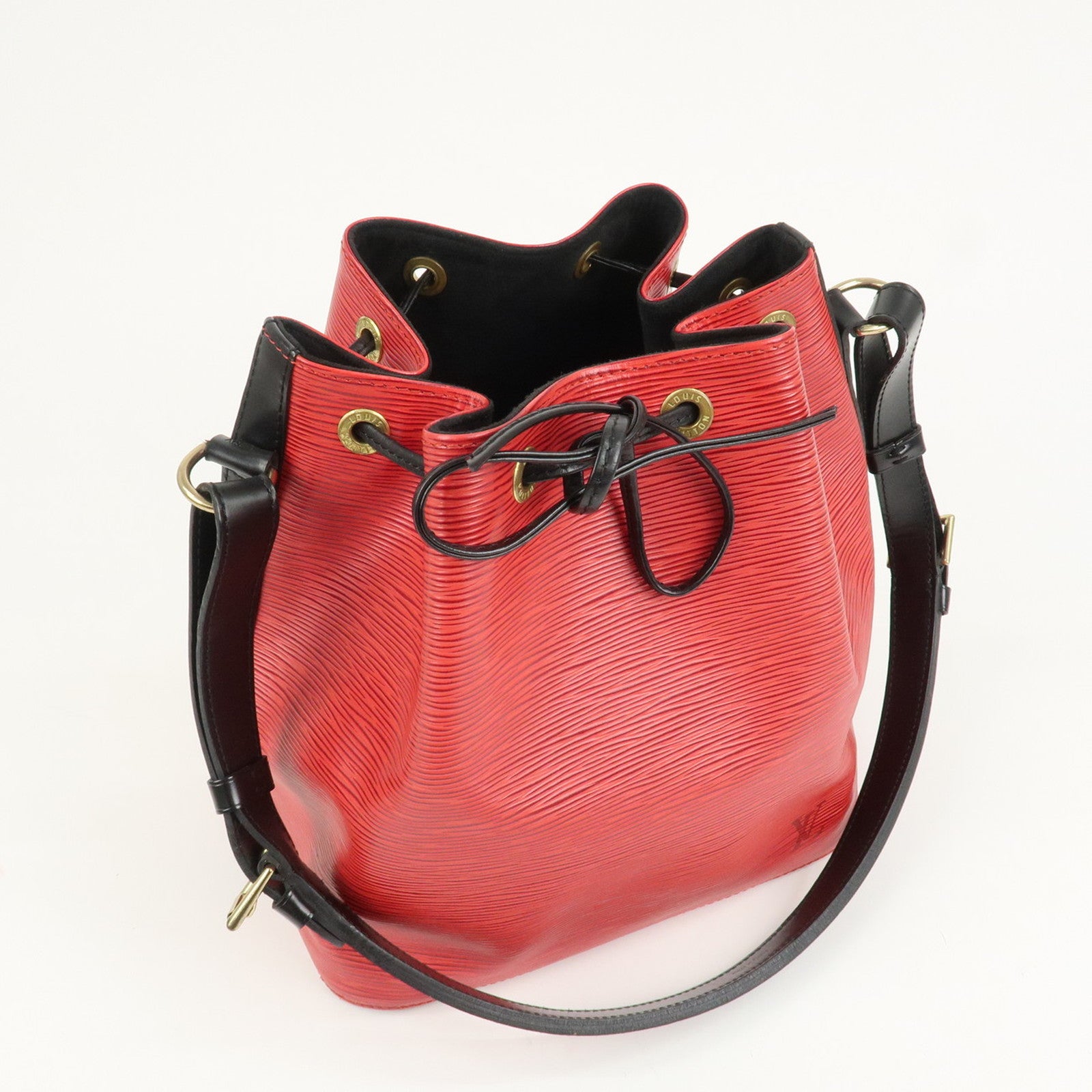Louis Vuitton Epi Petit Noe Shoulder Bag Bicolor Noir Red M44172