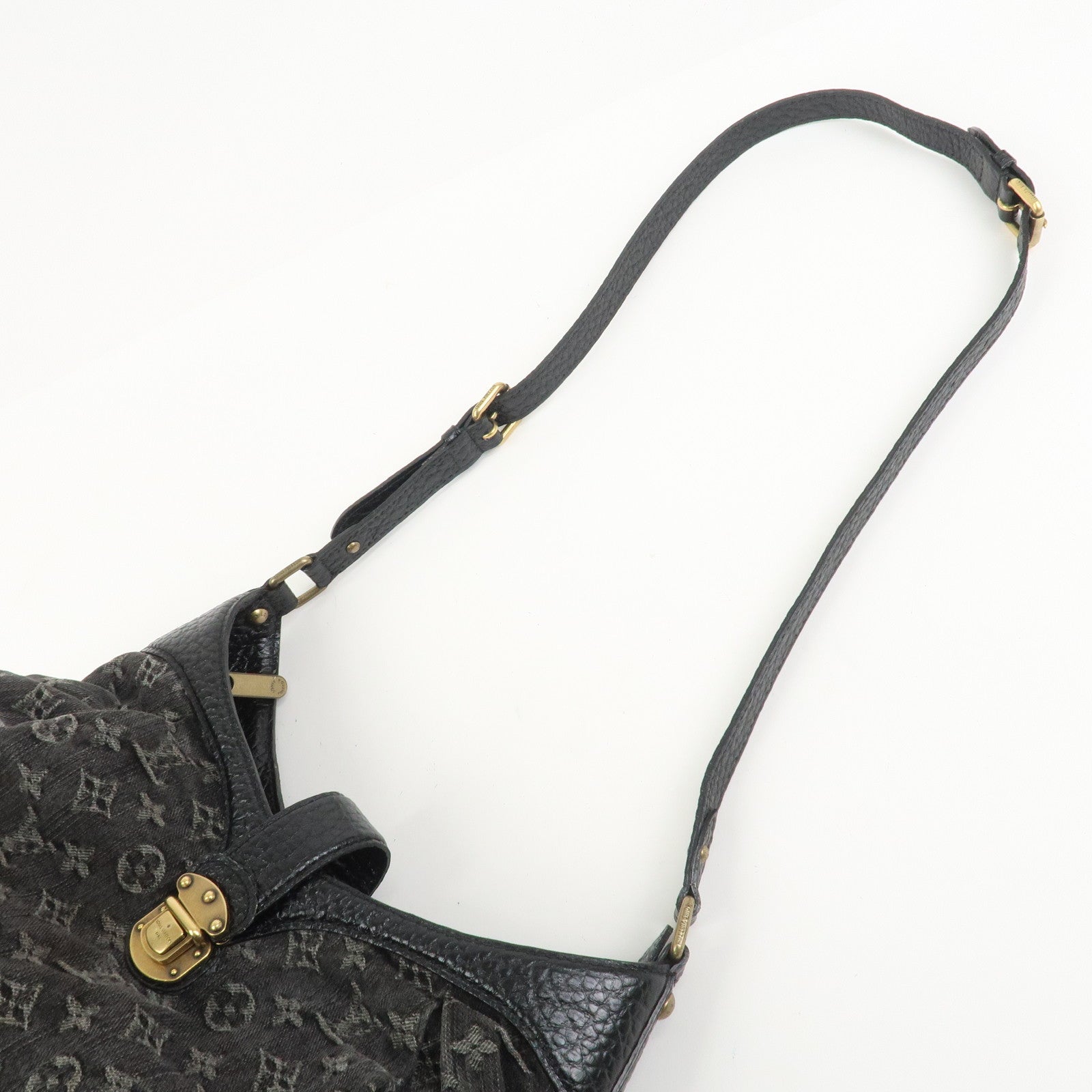 Louis Vuitton Monogram Denim Slightly Shoulder Bag Noir M95835
