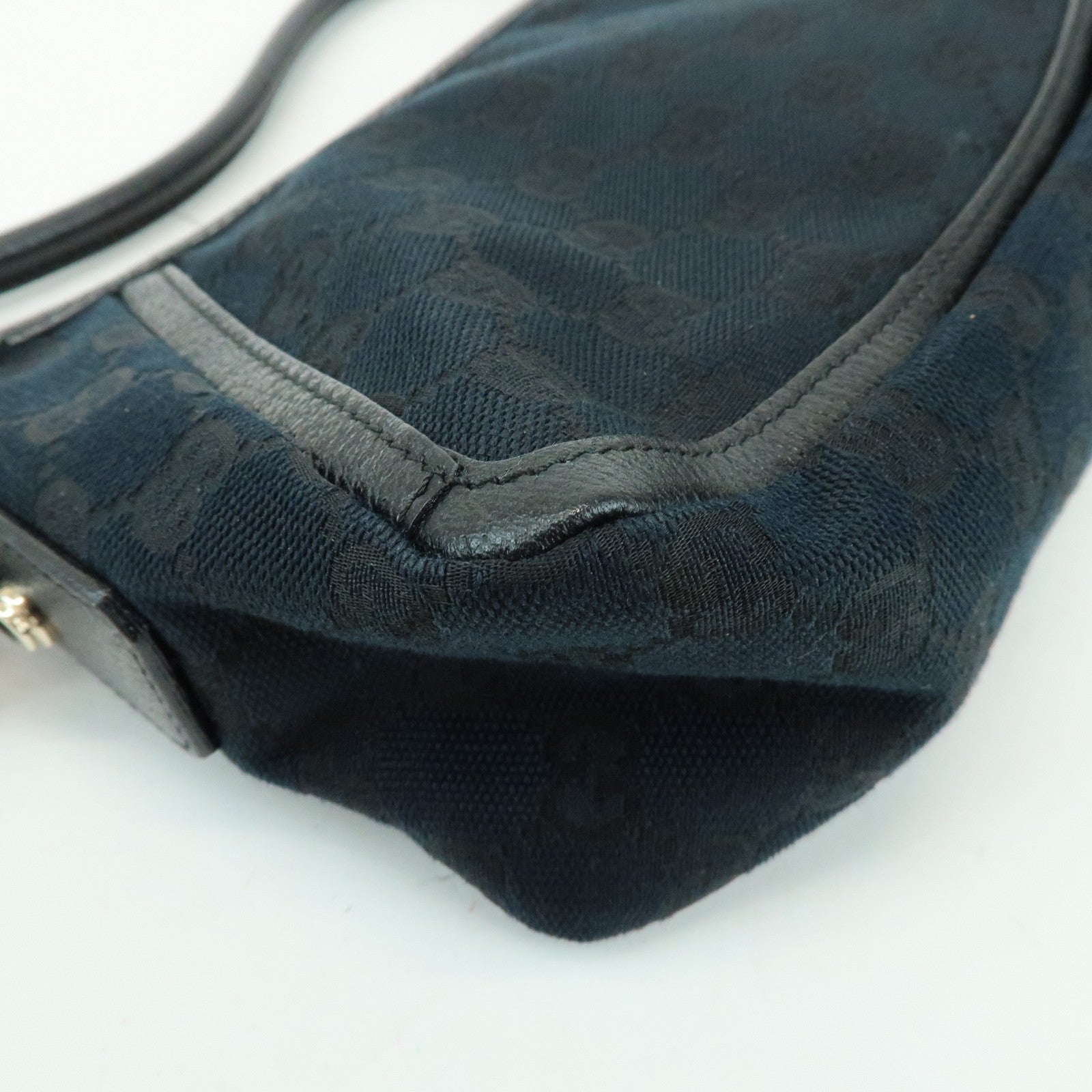 GUCCI Abbey GG Canvas Leather Pouch Shoulder Bag Hand Bag 130939
