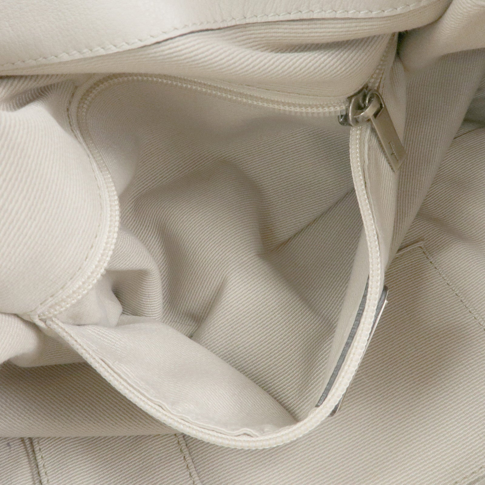 Ferragamo Vara Ribbon Leather Tote Bag Shoulder Bag Beige Black