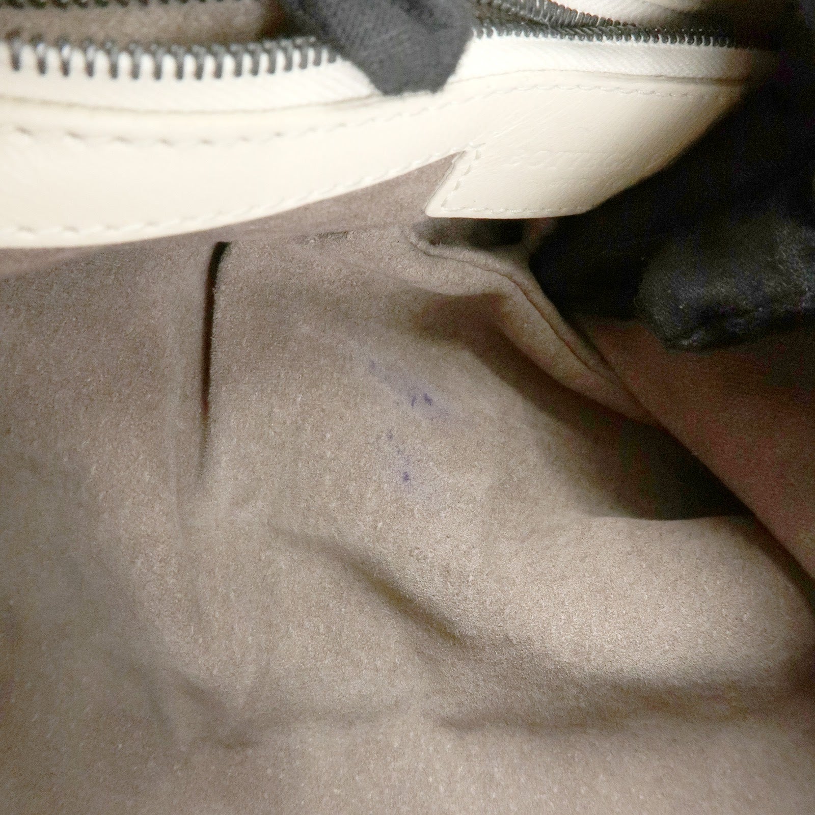 BOTTEGA VENETA Intrecciato Leather Hand Bag Ivory White