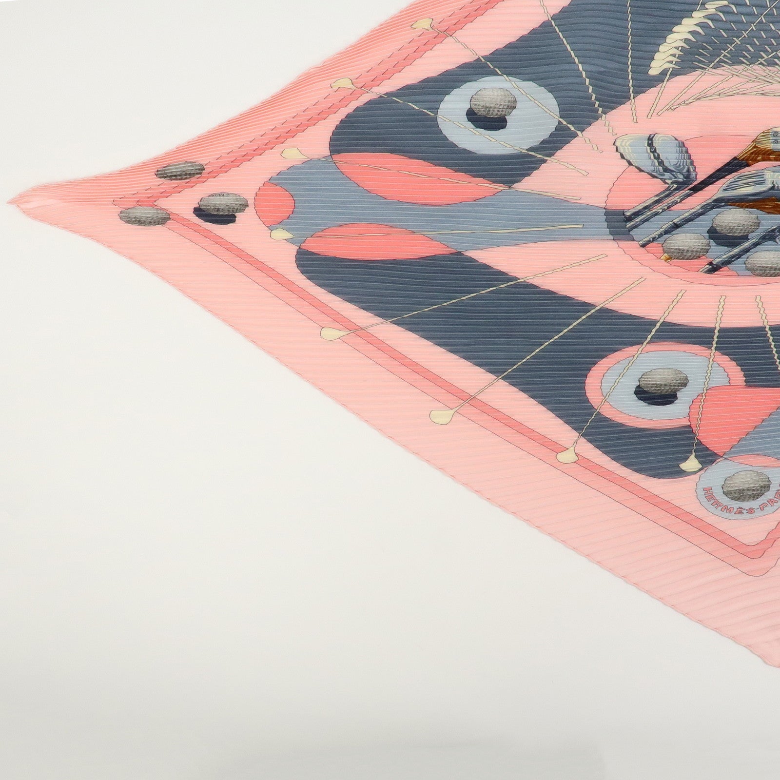 HERMES Pleated Carré Swing Silk 100% Scarf Golf Pattern Pink Gray