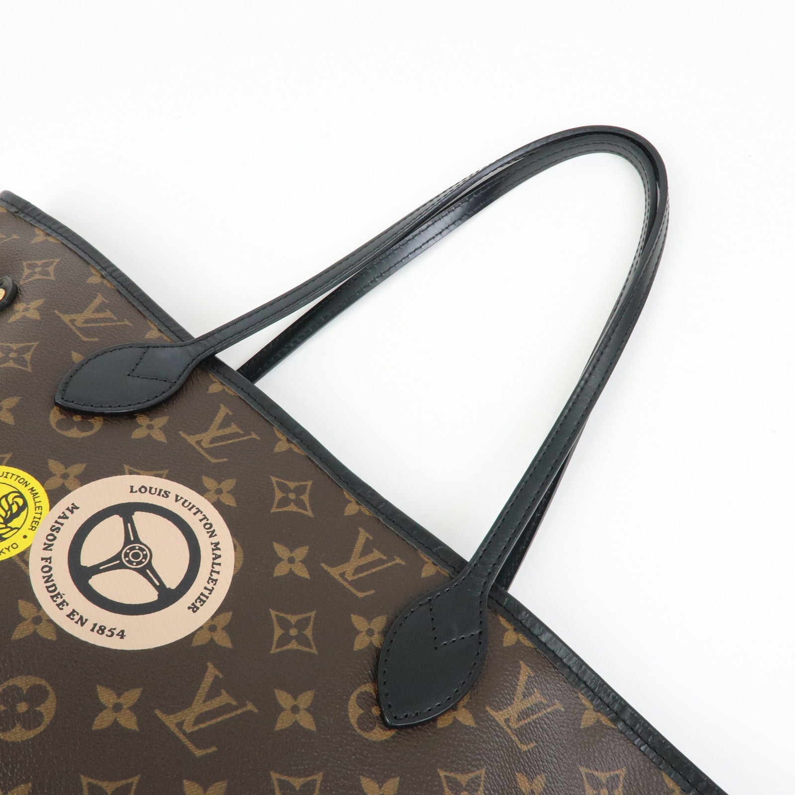 Louis Vuitton Monogram LV World Tour Neverfull MM Tote Bag M42844