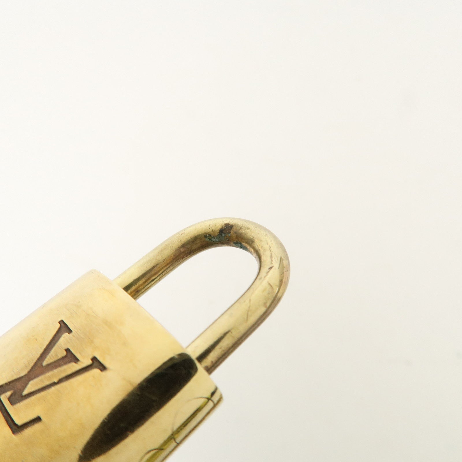 Louis Vuitton Set of 10 Lock & Key Cadena Key Lock Metal Gold Used