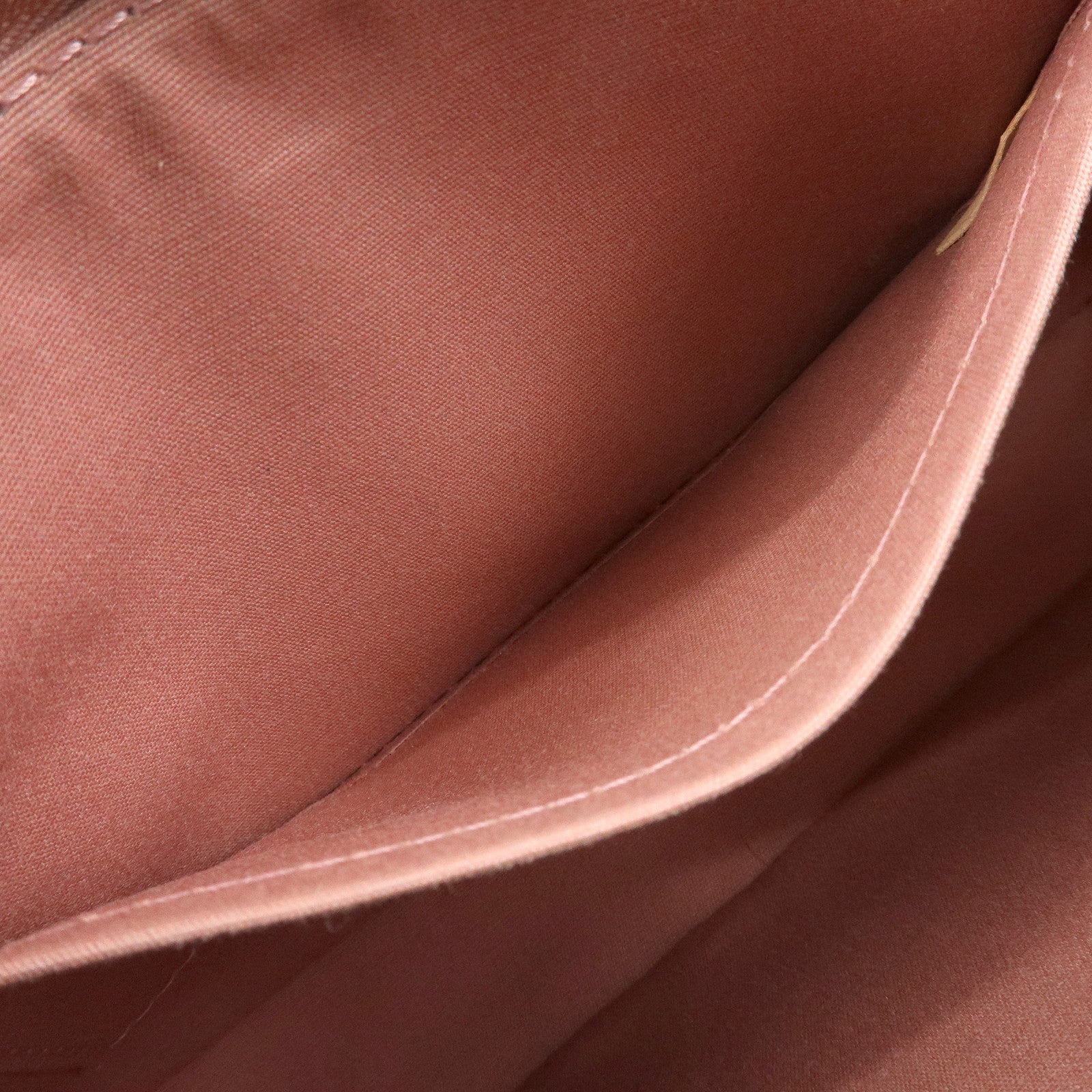 Louis Vuitton Vernis Archipel Ikat Flower Shoulder Bag Pink M90043