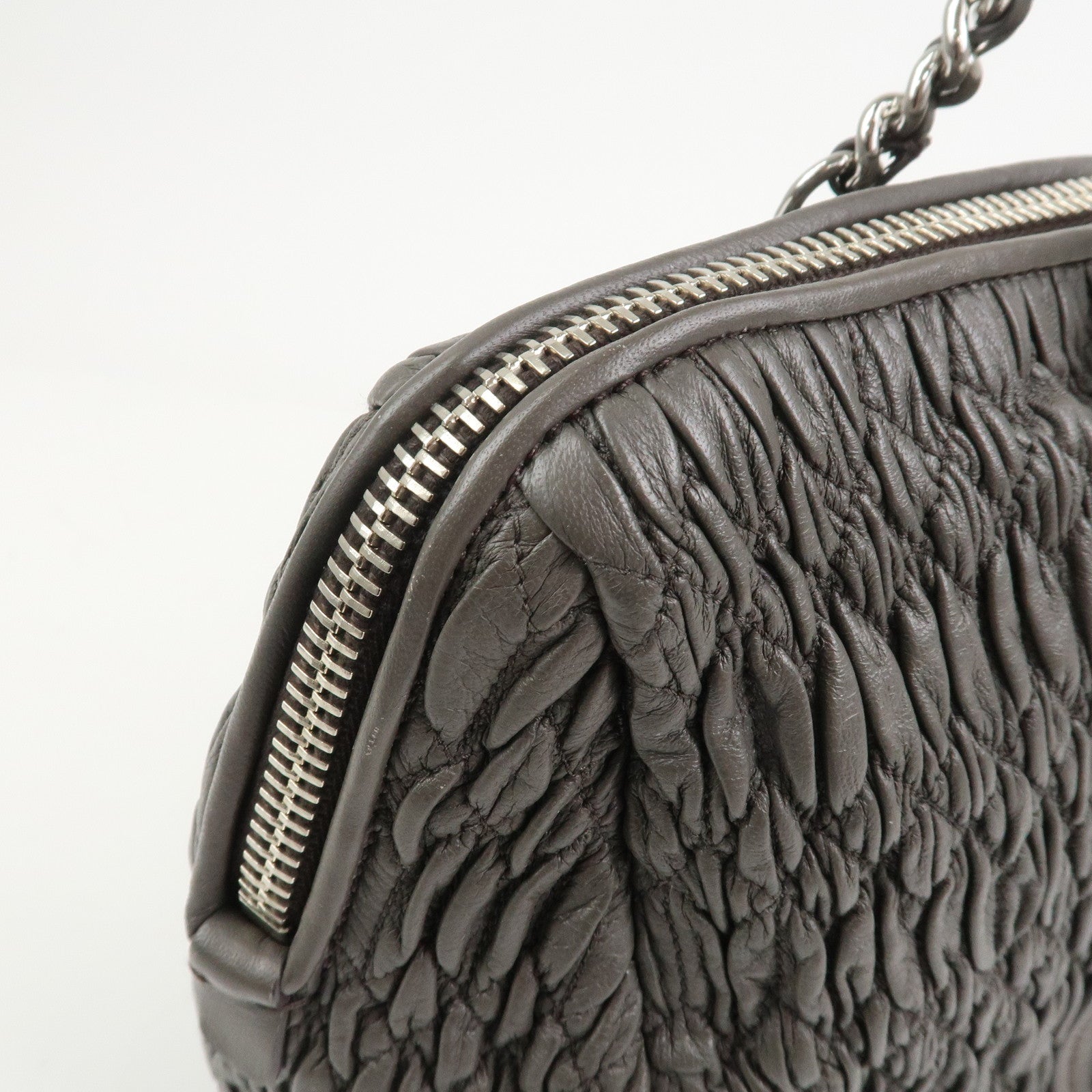MIUMIU Logo Matelasse Nappa Leather Chain Shoulder Bag Gray