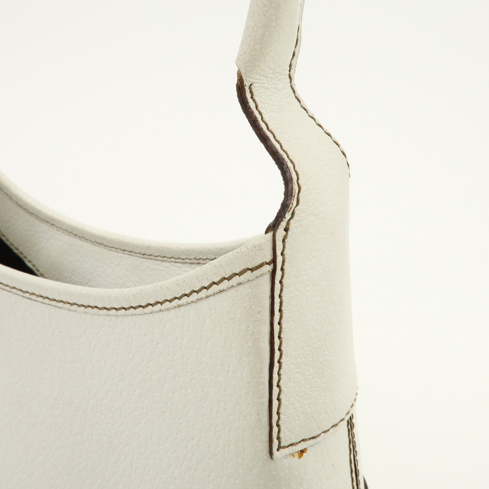 Ferragamo Leather Shoulder Bag Hand Bag White